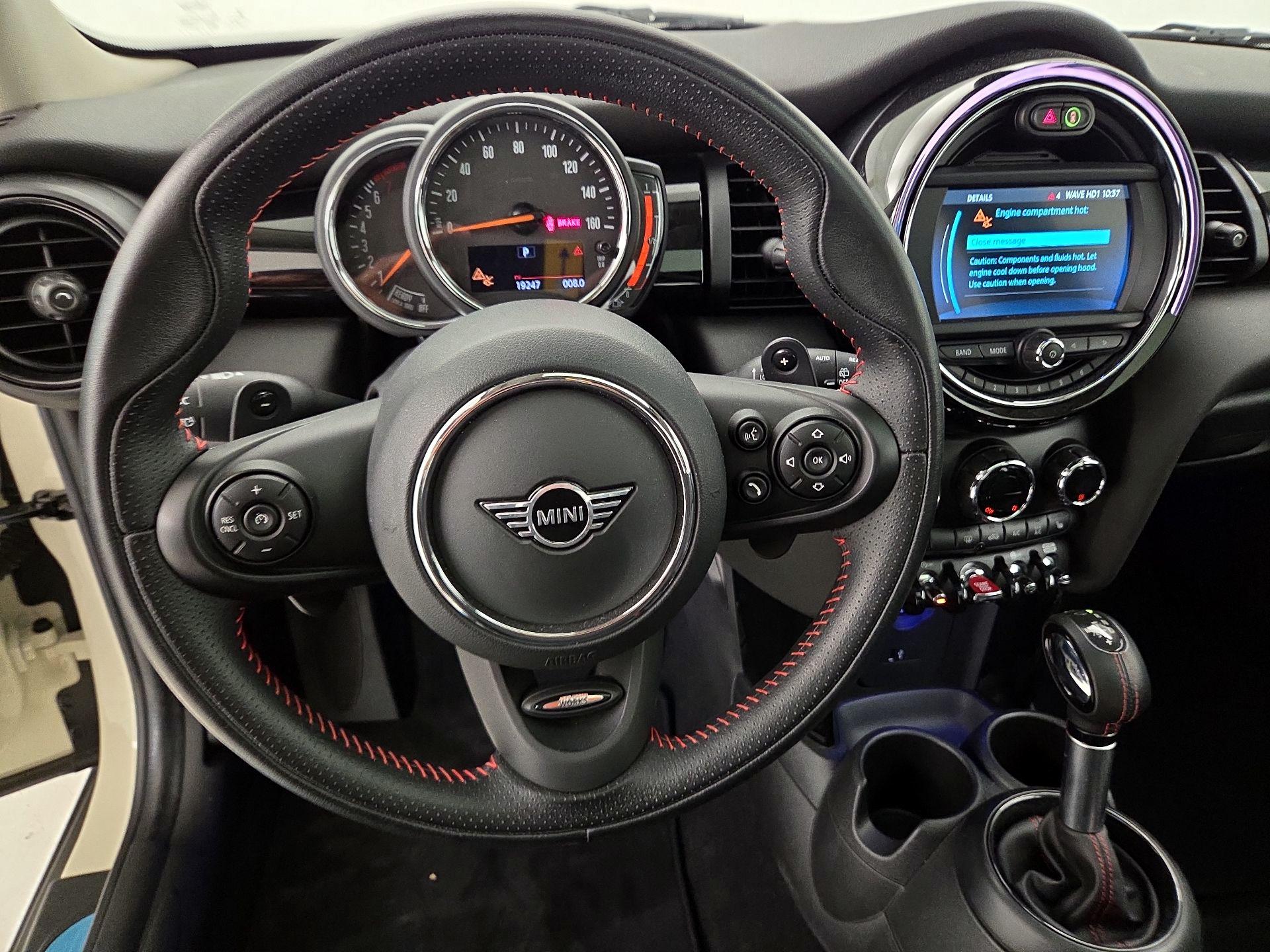 Thumbnail: 2019 MINI Cooper Hardtop - 10