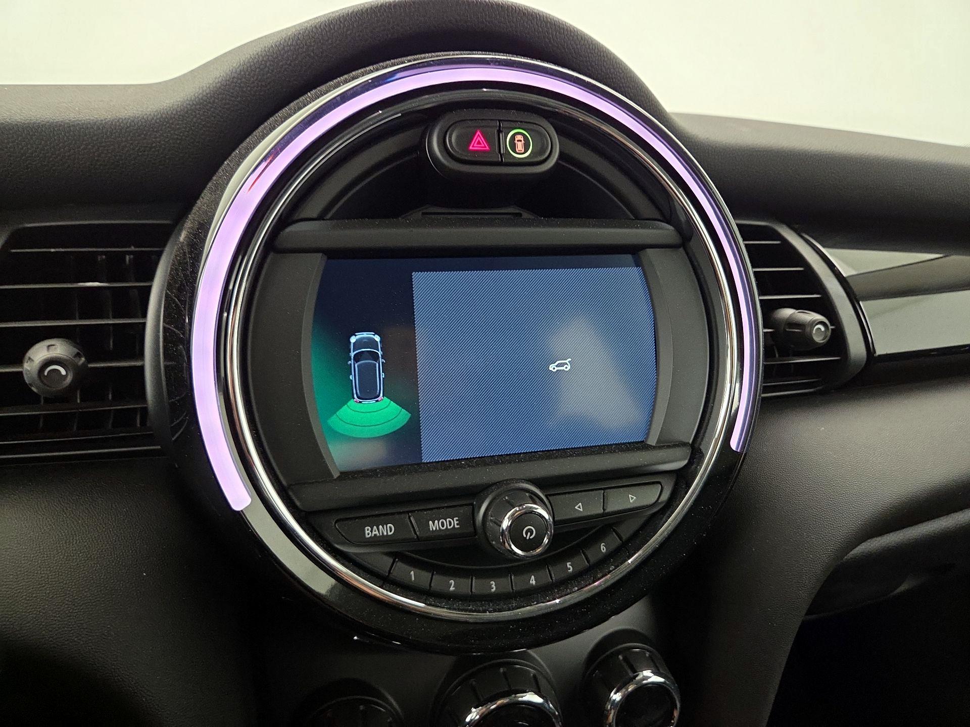 Thumbnail: 2019 MINI Cooper Hardtop - 14