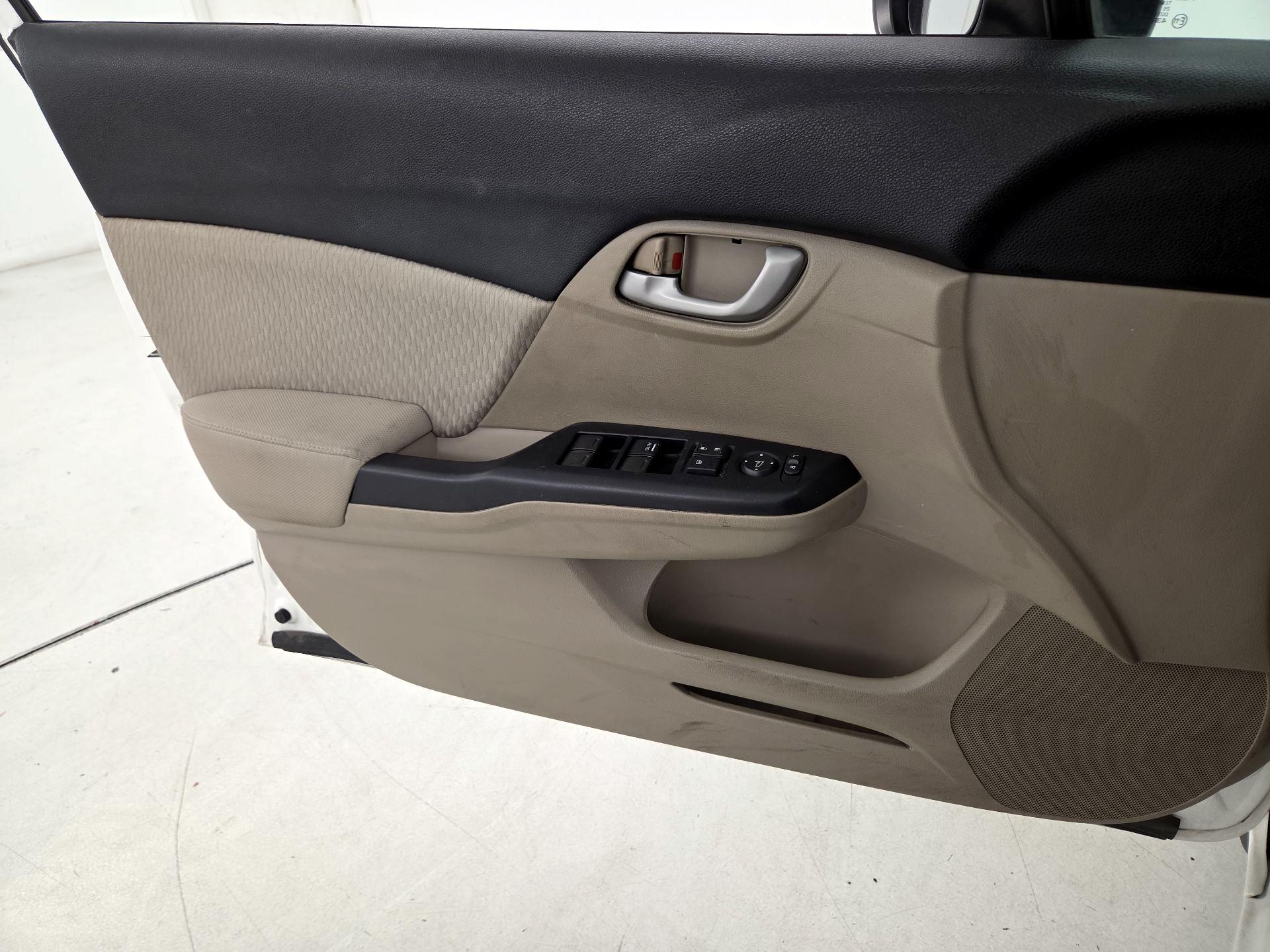 Thumbnail: 2014 Honda Civic - 12