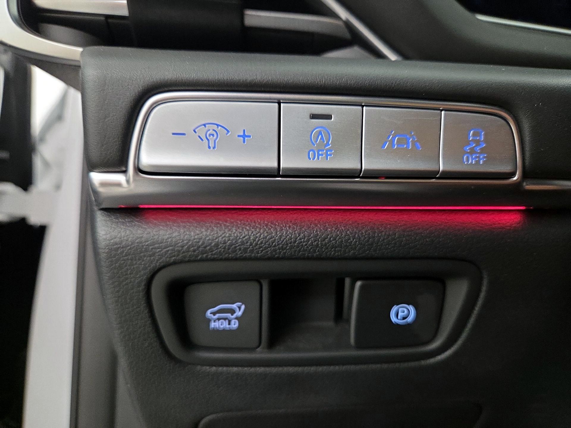 Thumbnail: 2021 Genesis GV80 - 13