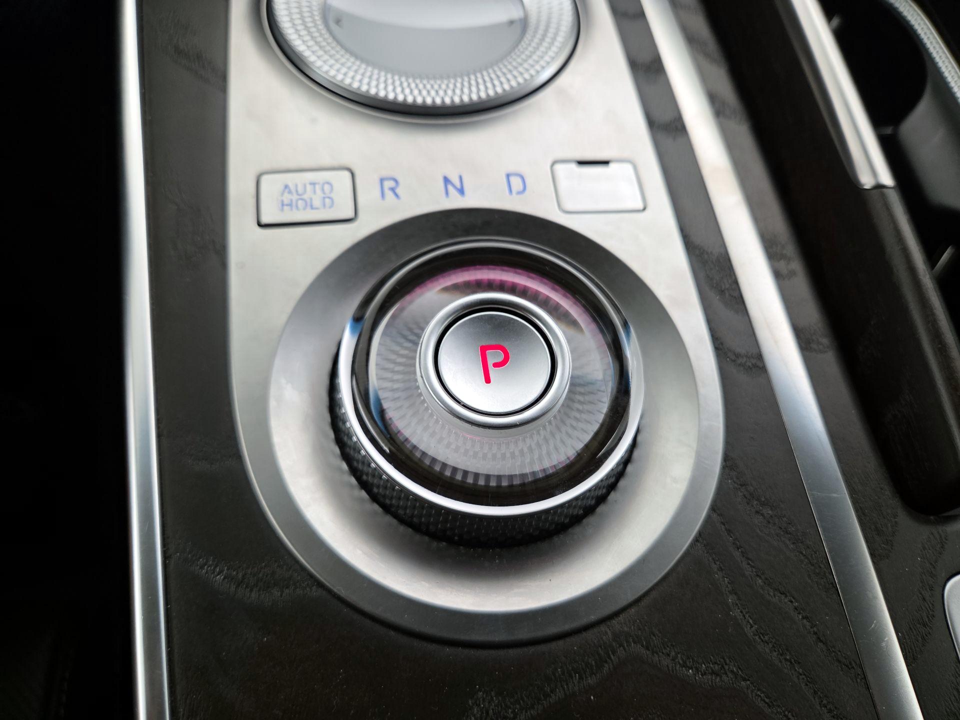 Thumbnail: 2021 Genesis GV80 - 18