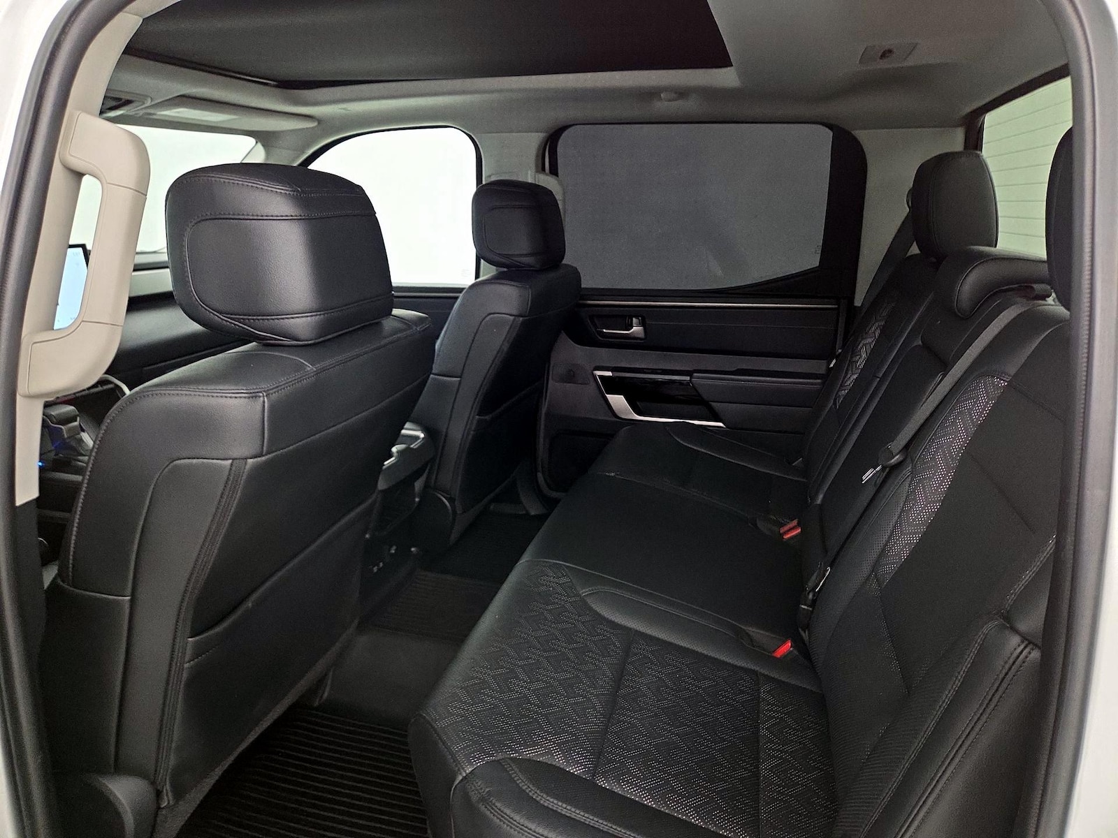 2024 Toyota Tundra Limited - Photo 21