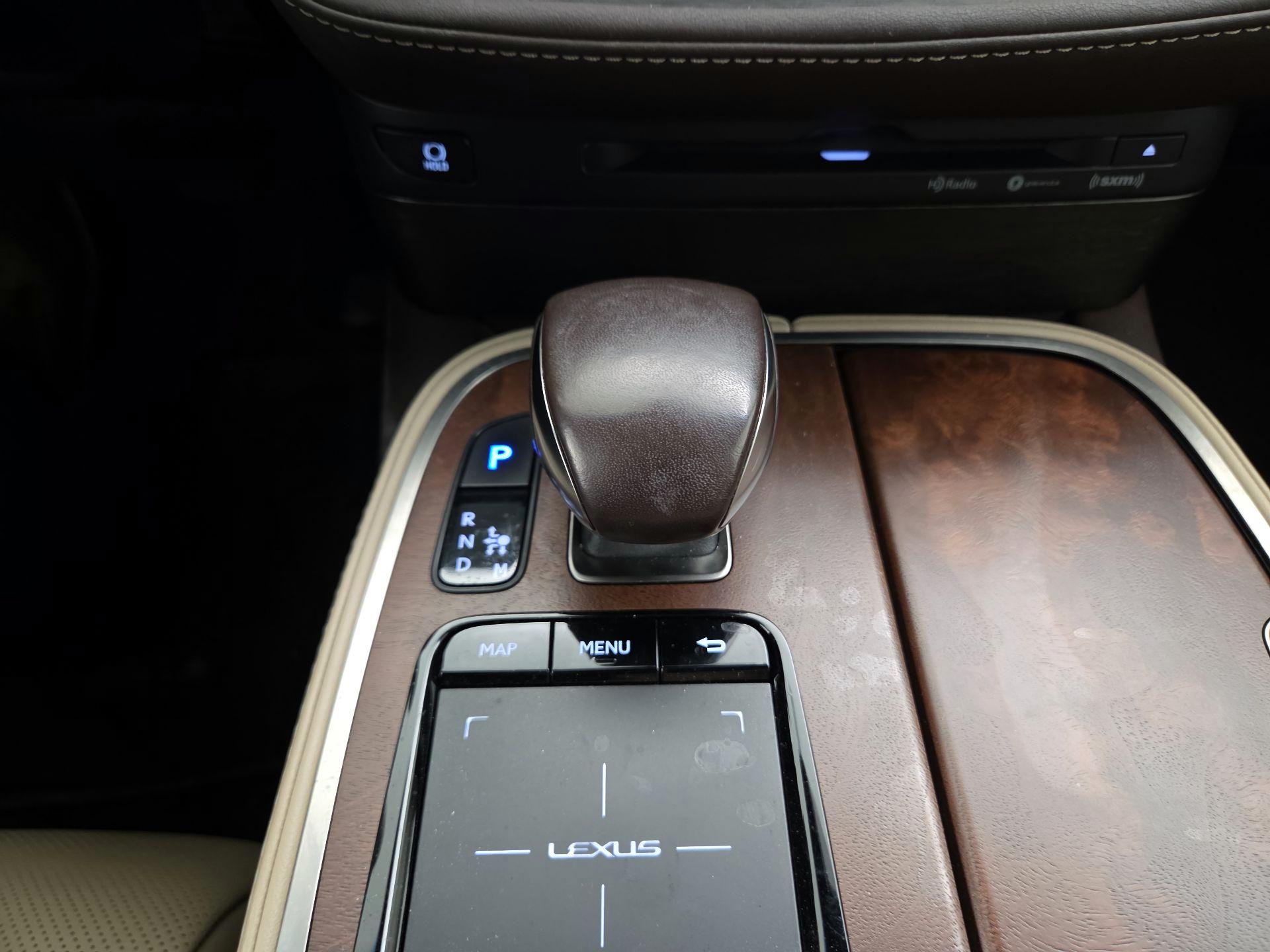 Thumbnail: 2019 Lexus LS - 18