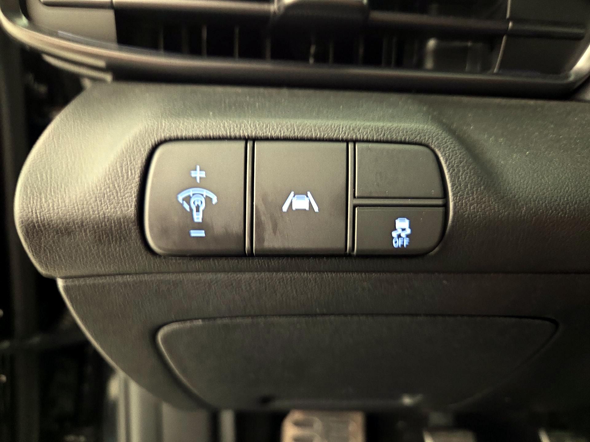 Thumbnail: 2023 Hyundai Elantra - 13