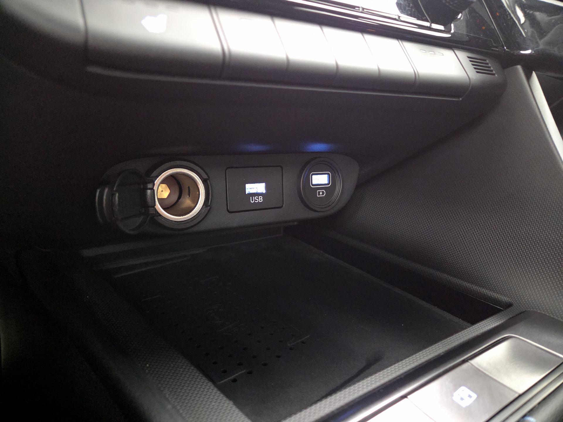 Thumbnail: 2023 Hyundai Elantra - 19