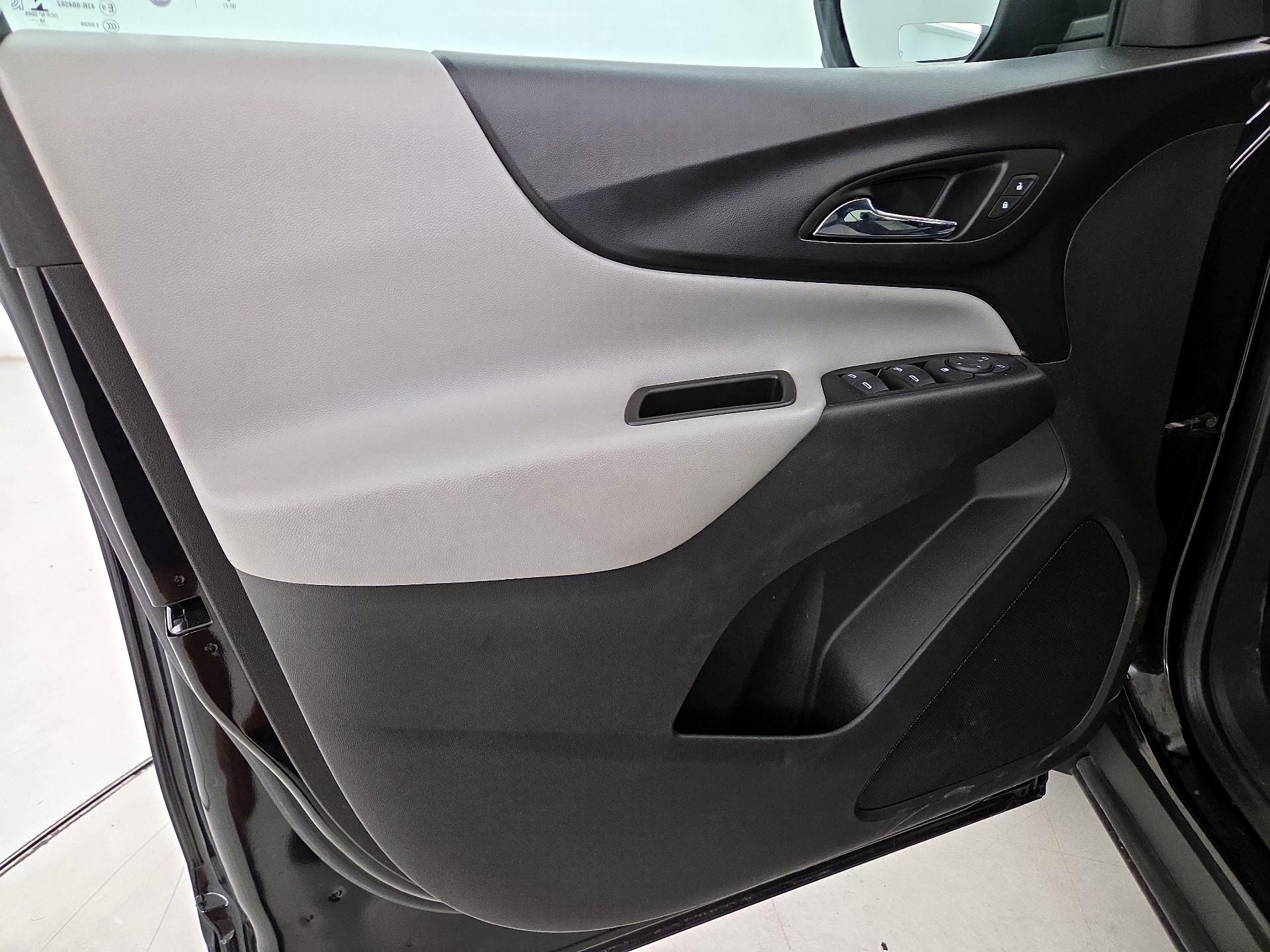 Thumbnail: 2019 Chevrolet Equinox - 12