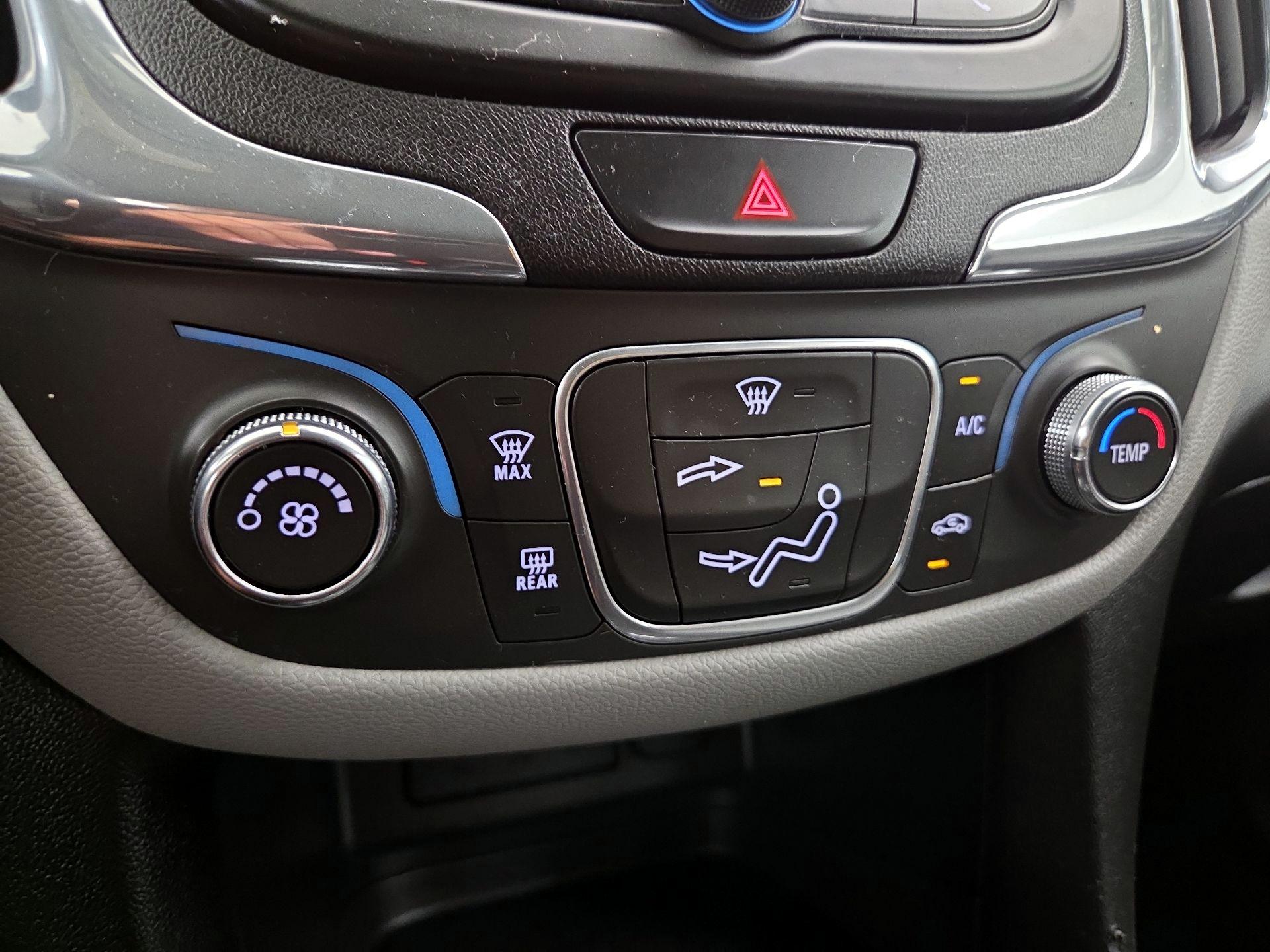 Thumbnail: 2019 Chevrolet Equinox - 16