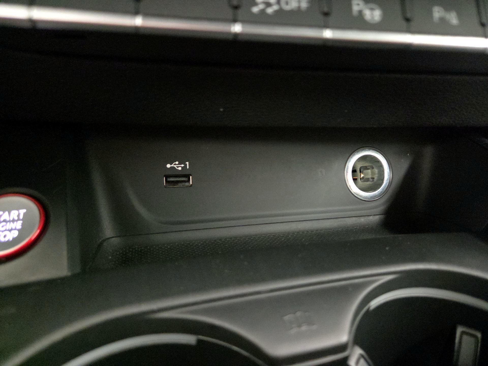 Thumbnail: 2019 Audi RS 5 - 19