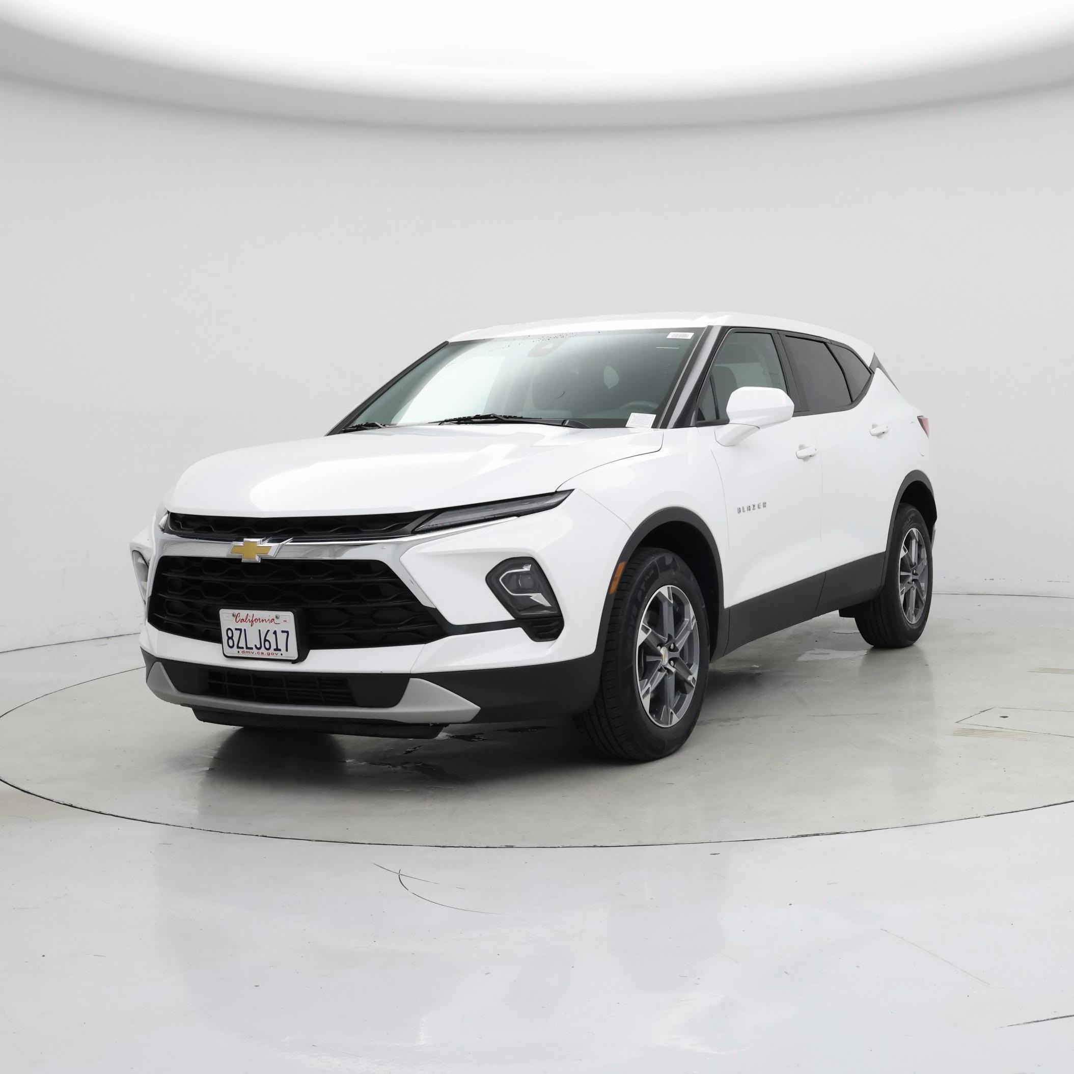Thumbnail: 2023 Chevrolet Blazer - 4
