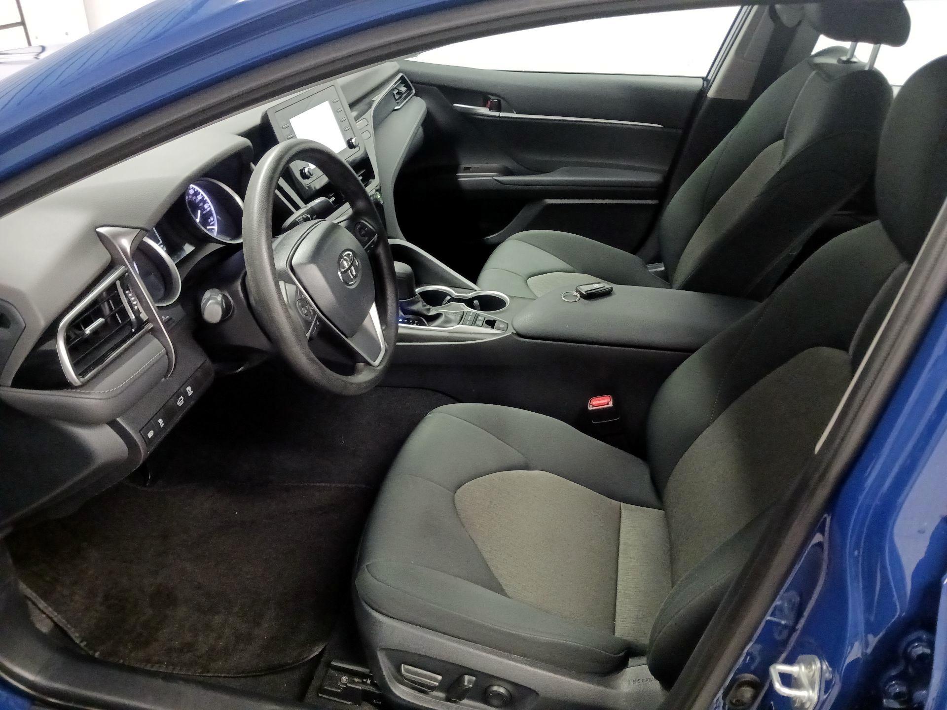 Thumbnail: 2023 Toyota Camry - 11