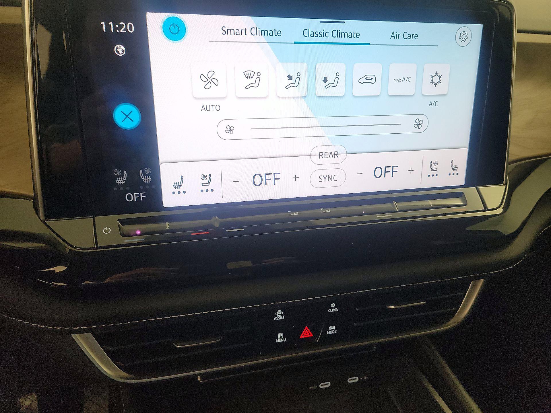 Thumbnail: 2024 Volkswagen Atlas - 16