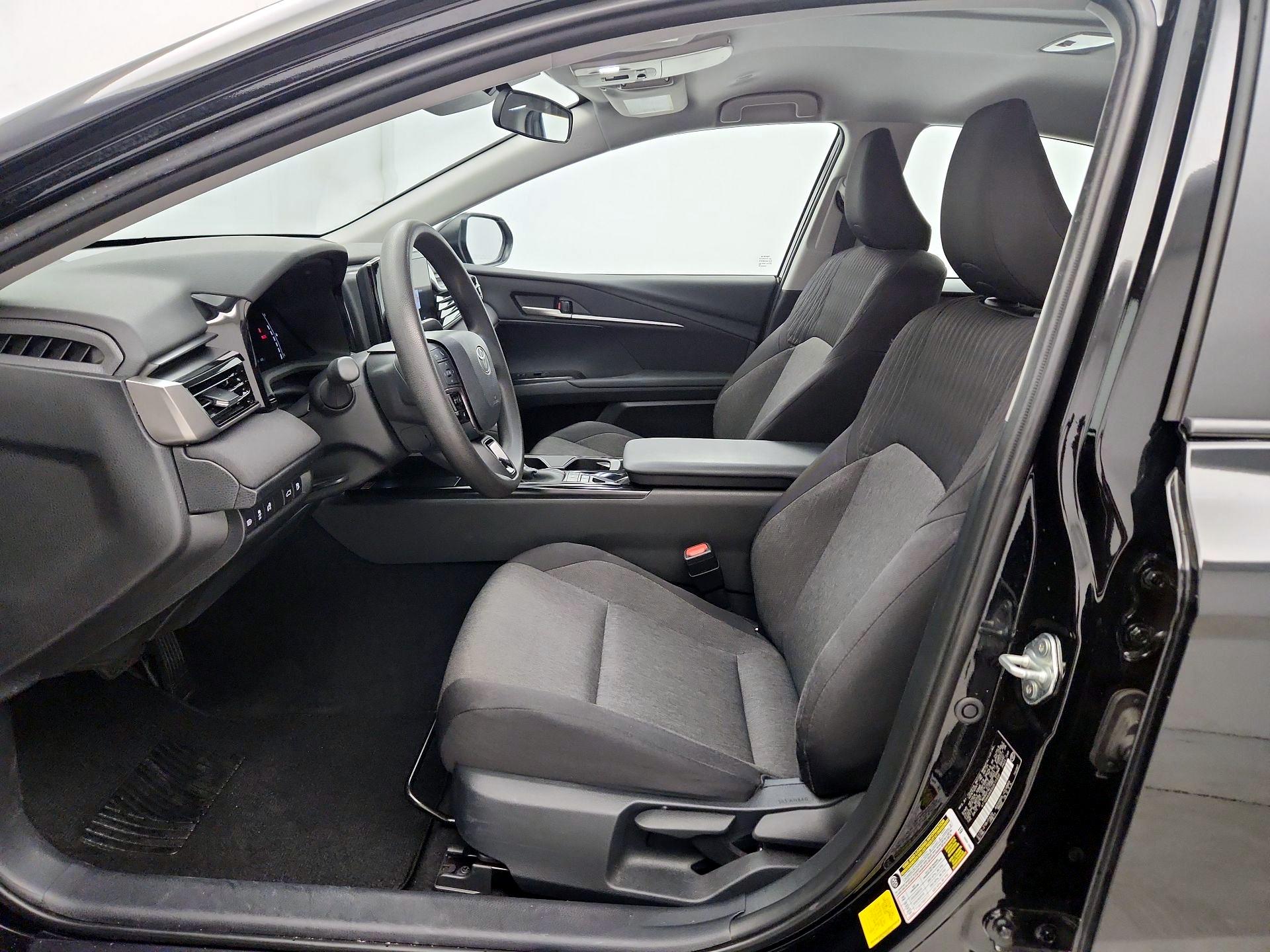 Thumbnail: 2025 Toyota Camry - 11