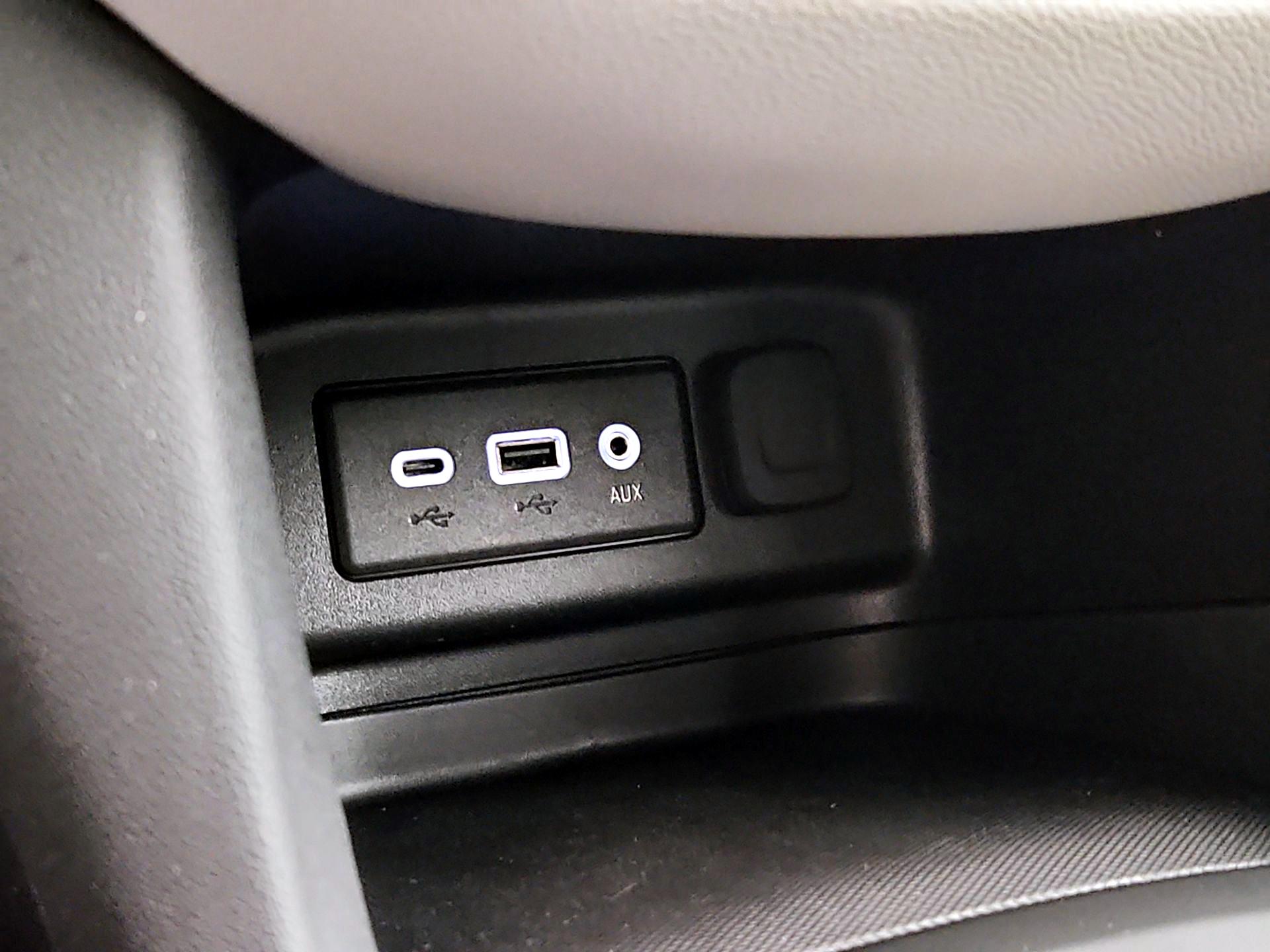 Thumbnail: 2024 Chevrolet Equinox - 18