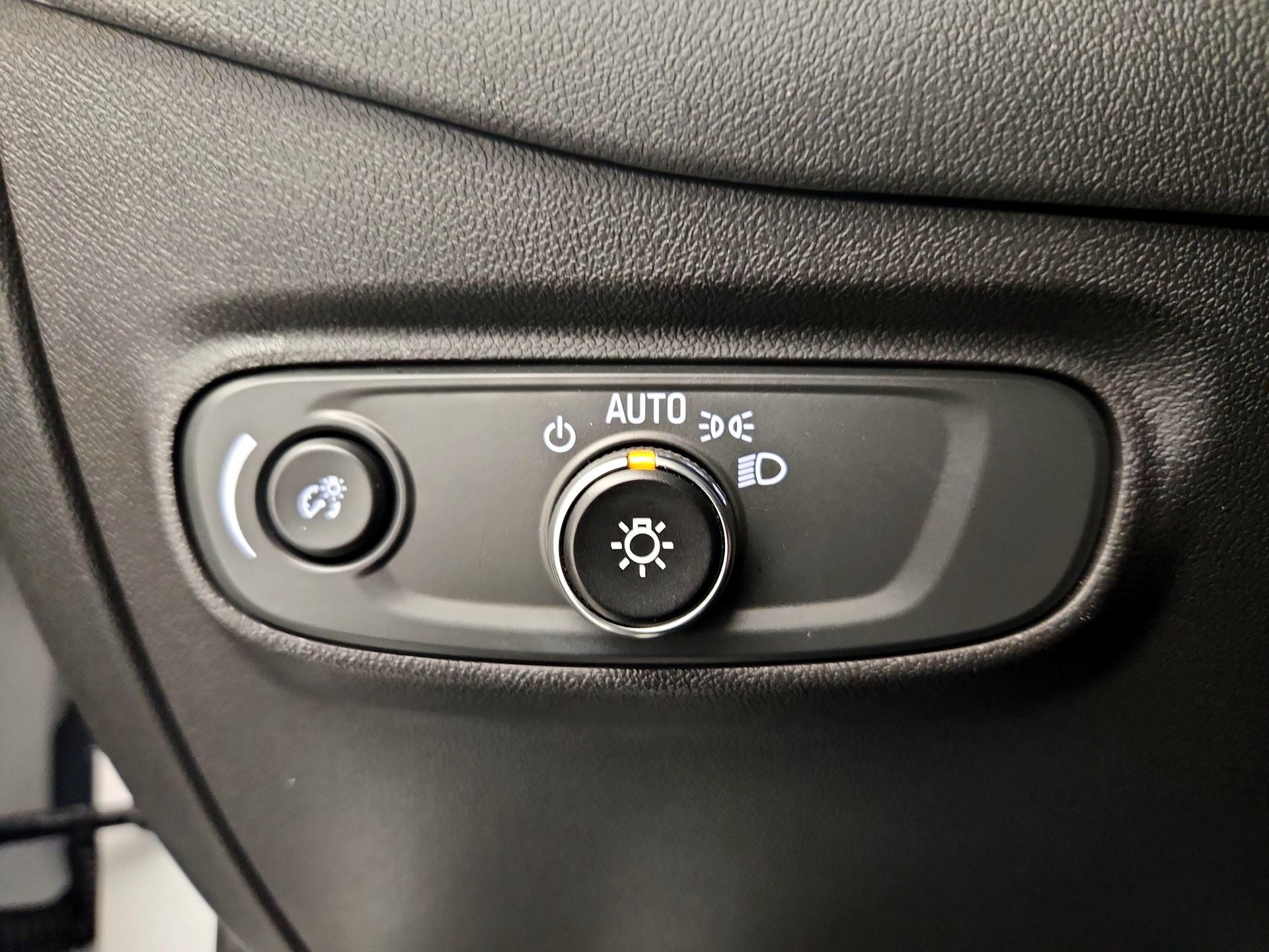 Thumbnail: 2023 Chevrolet Equinox - 13