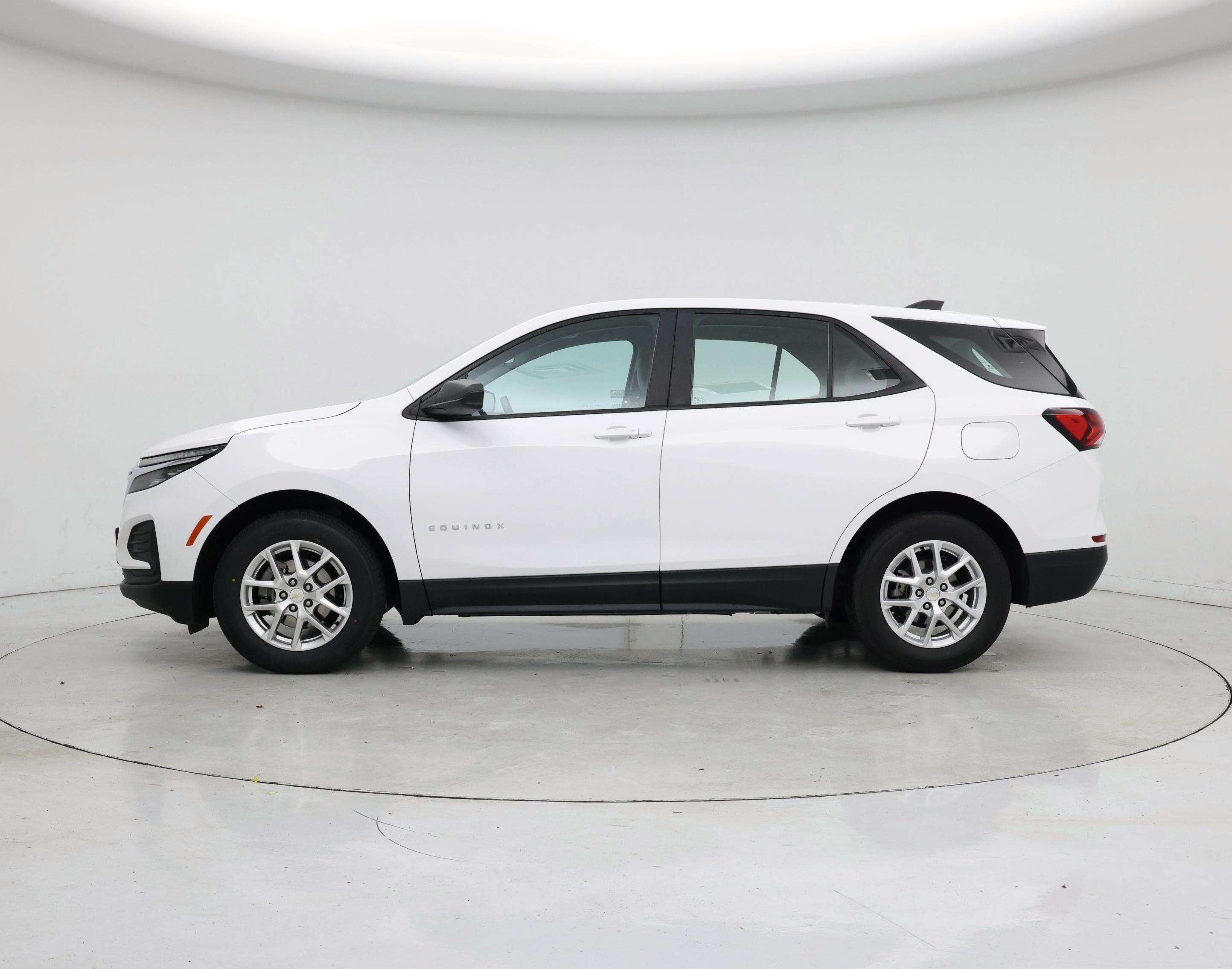 Thumbnail: 2023 Chevrolet Equinox - 3