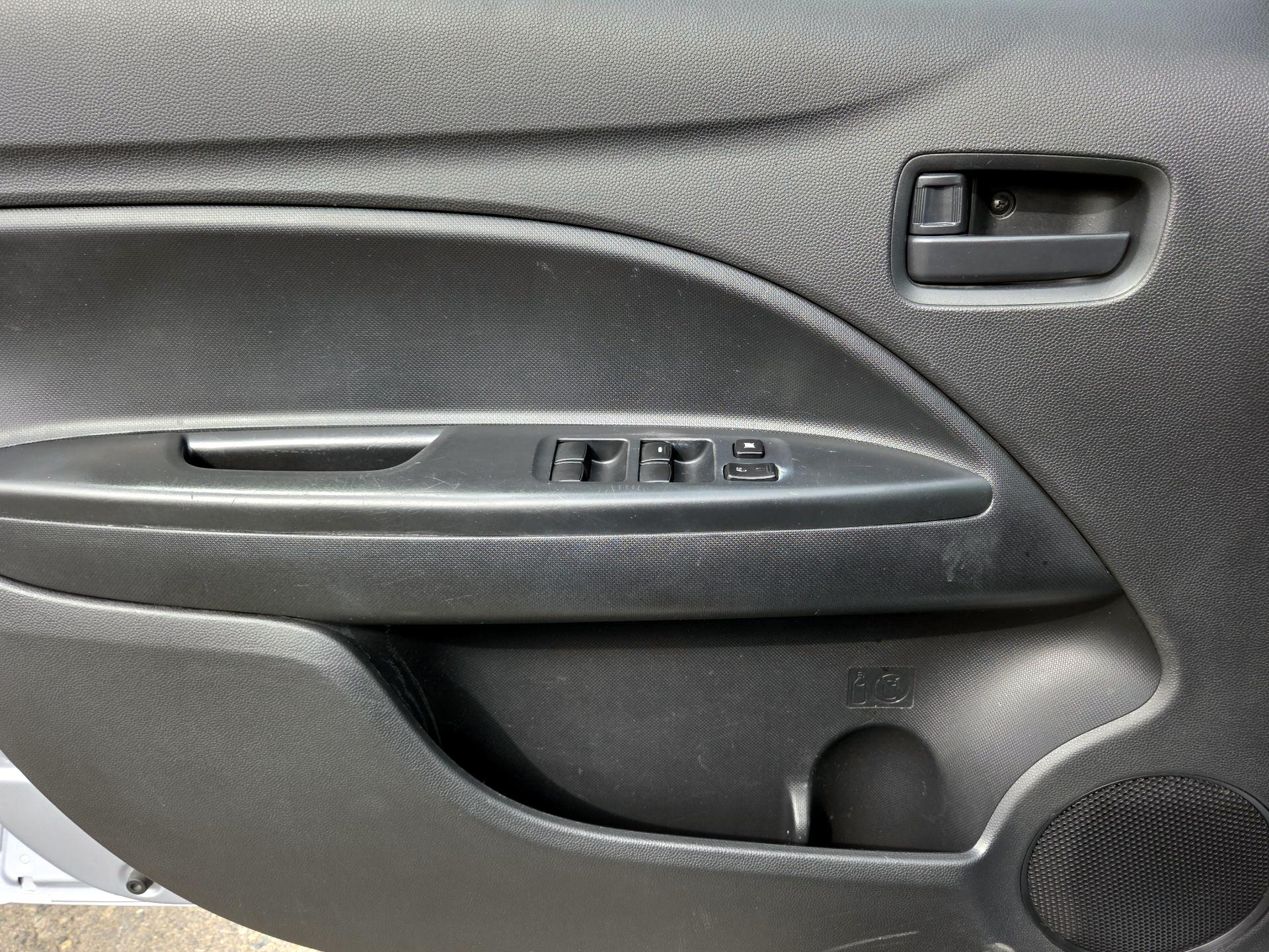 Thumbnail: 2022 Mitsubishi Mirage G4 - 10