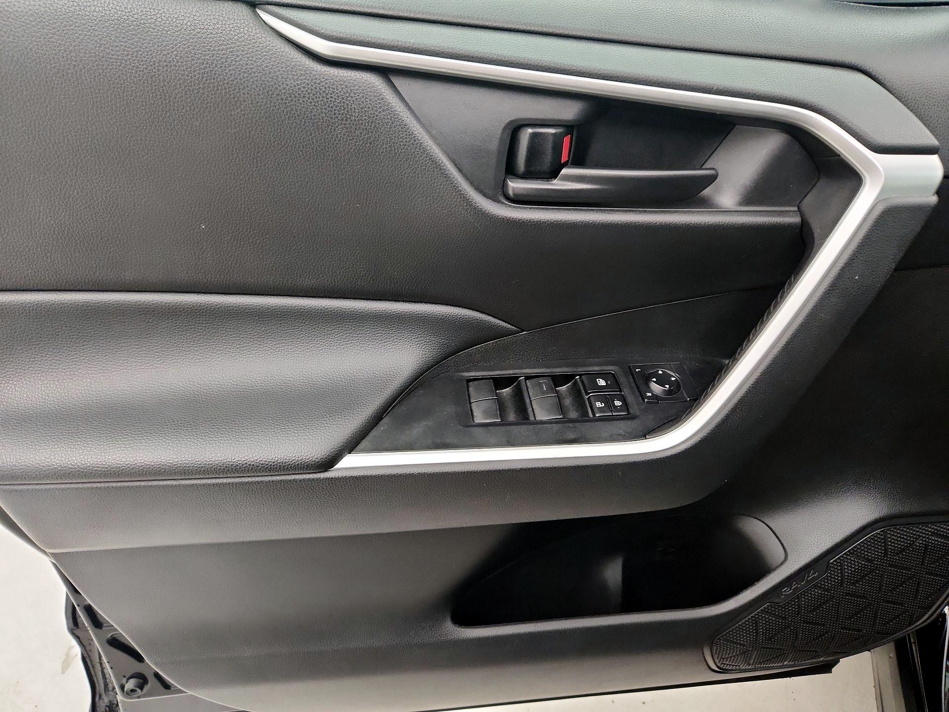 Thumbnail: 2024 Toyota RAV4 - 12