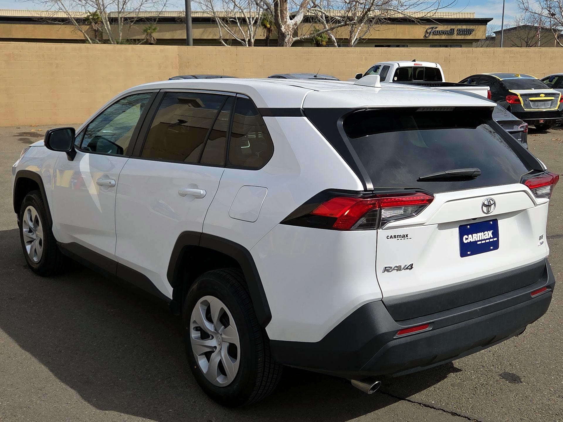 Thumbnail: 2024 Toyota RAV4 - 7