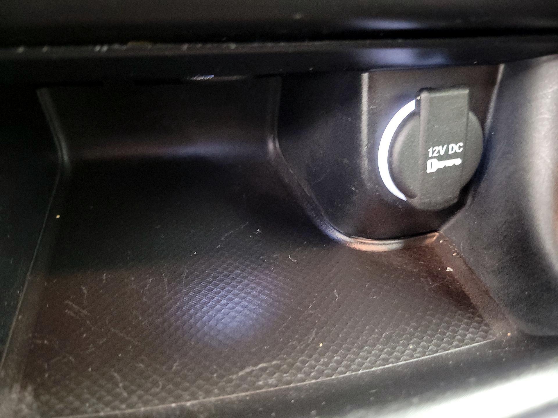 Thumbnail: 2020 Dodge Charger - 18