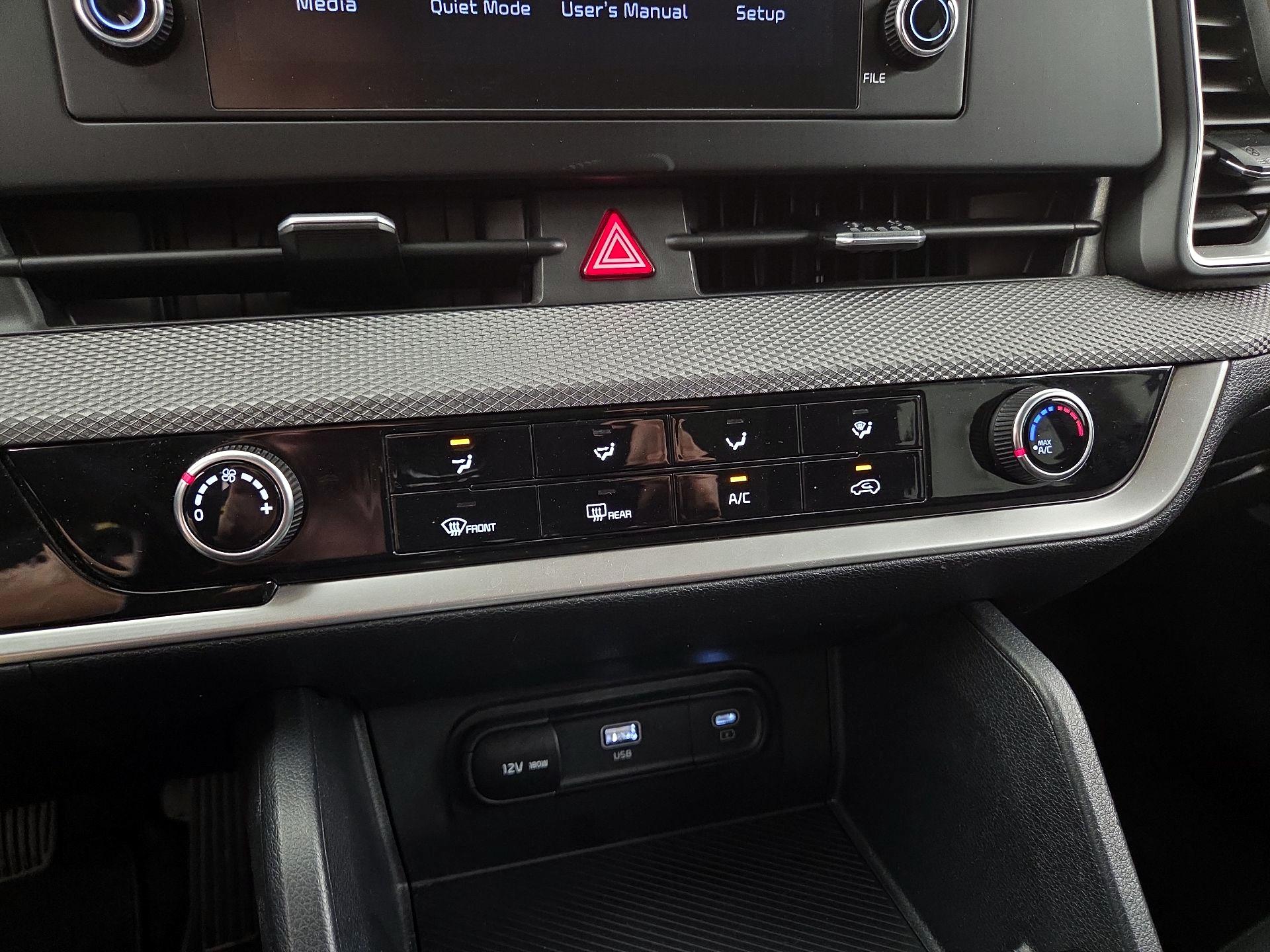 Thumbnail: 2024 Kia Sportage - 16