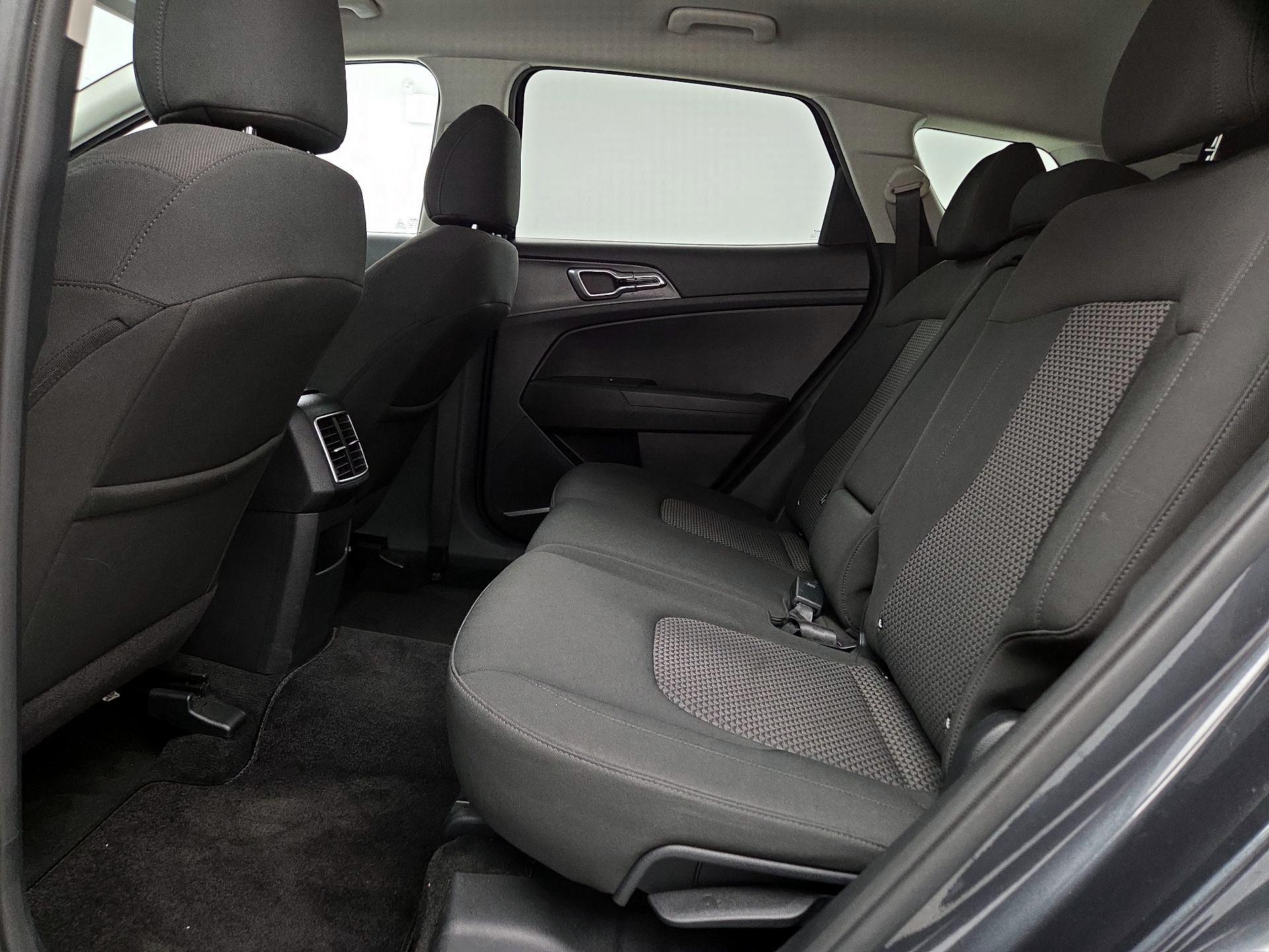 Thumbnail: 2024 Kia Sportage - 19