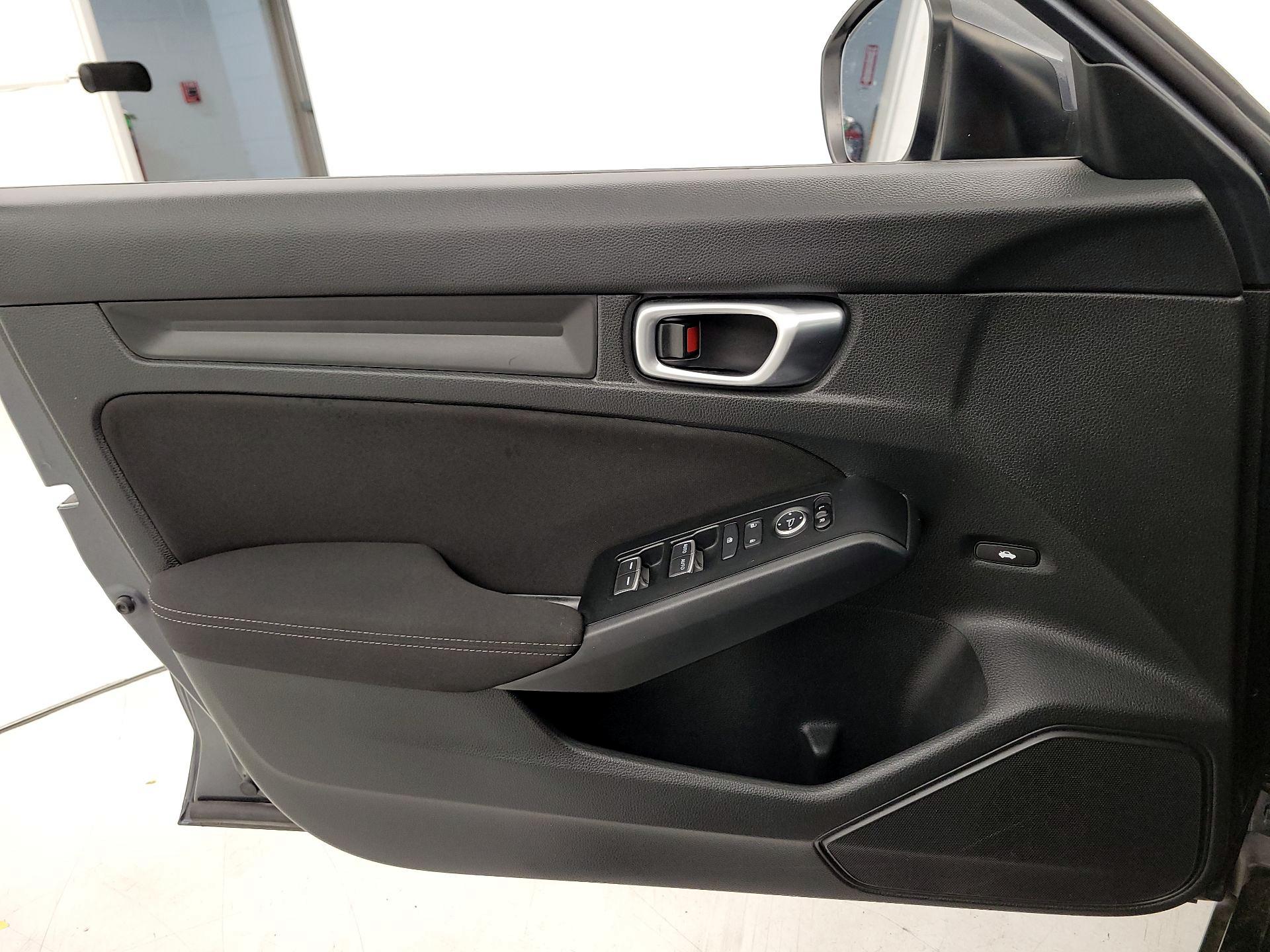 Thumbnail: 2023 Honda Civic - 12