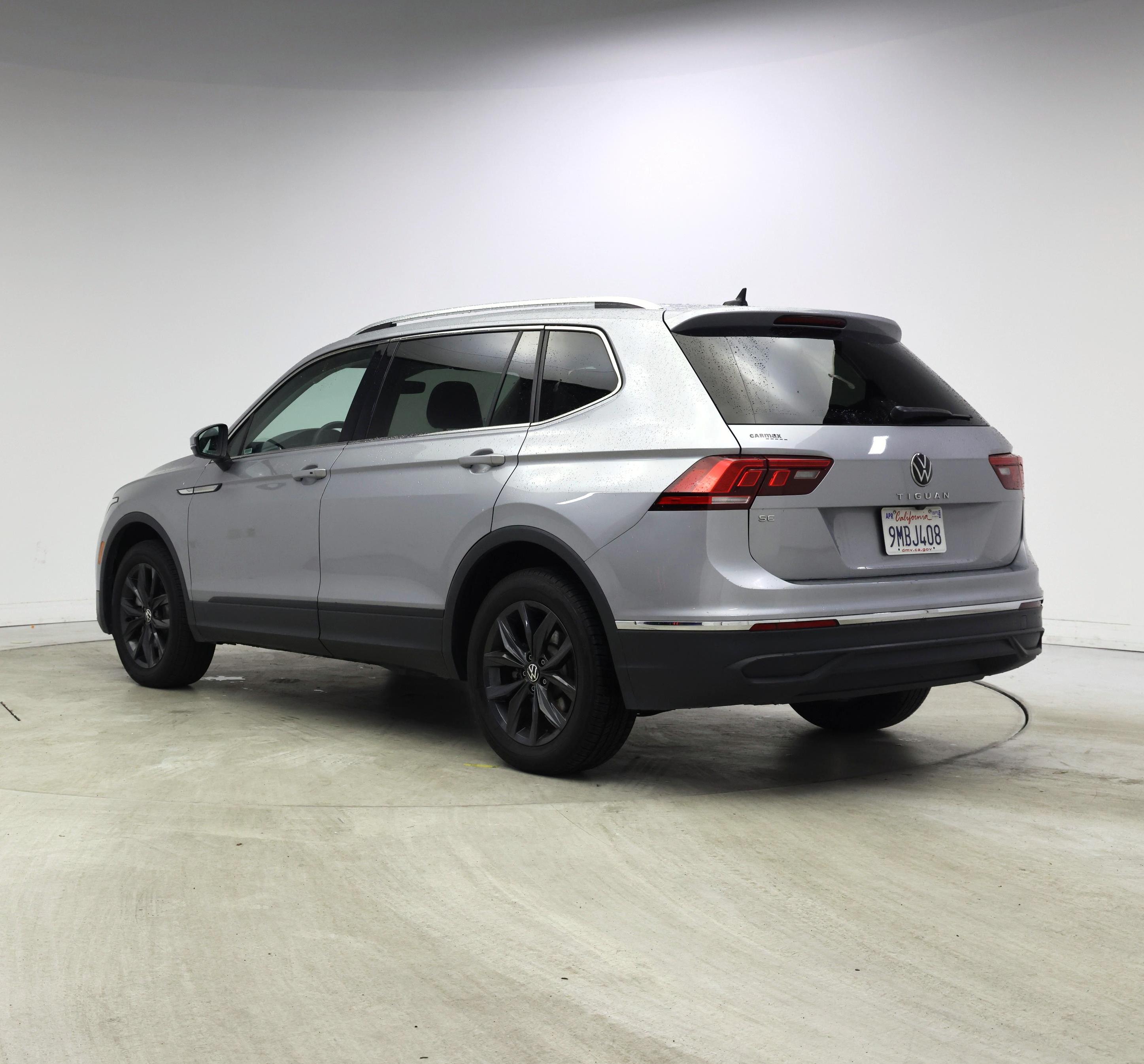 Thumbnail: 2024 Volkswagen Tiguan - 2