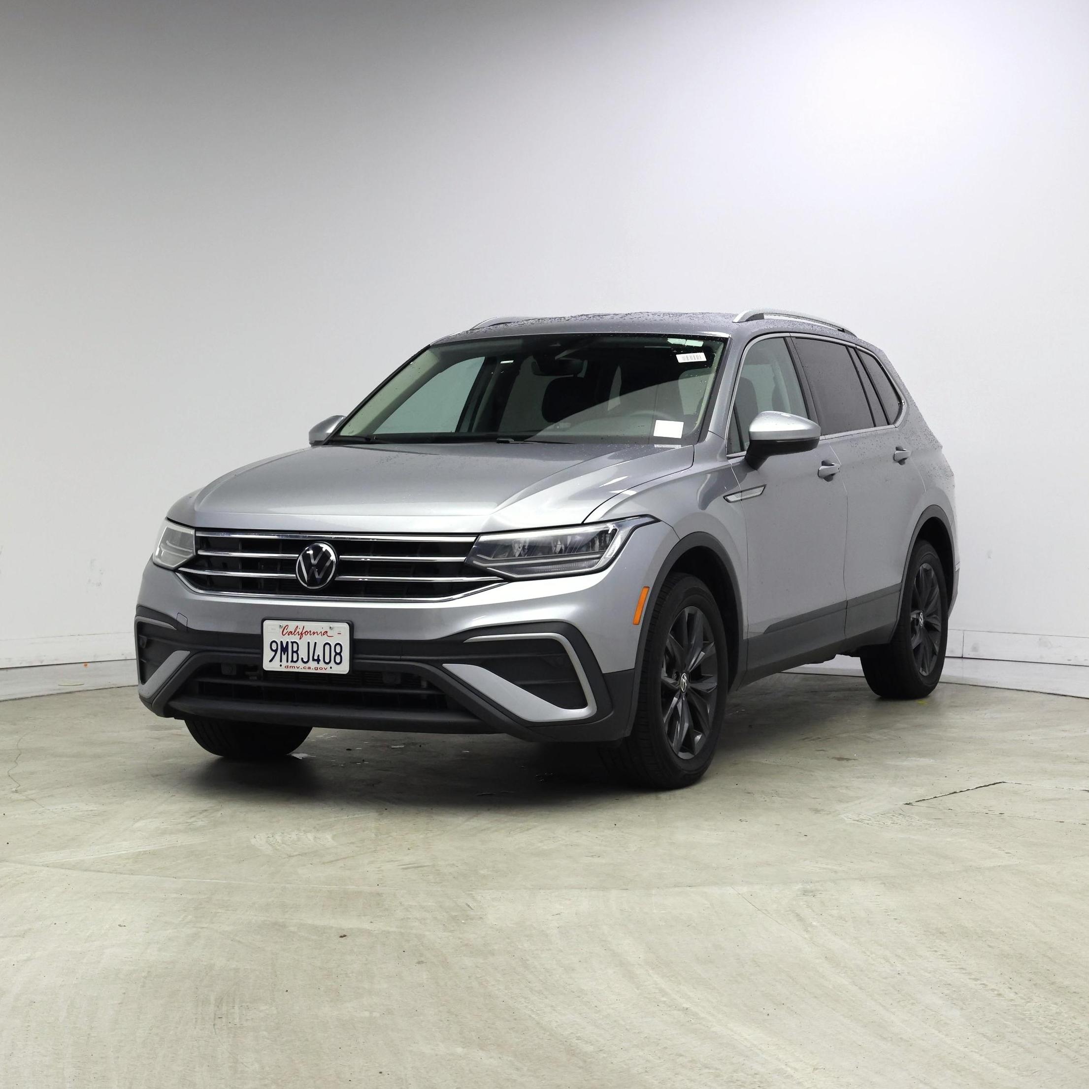 Thumbnail: 2024 Volkswagen Tiguan - 4