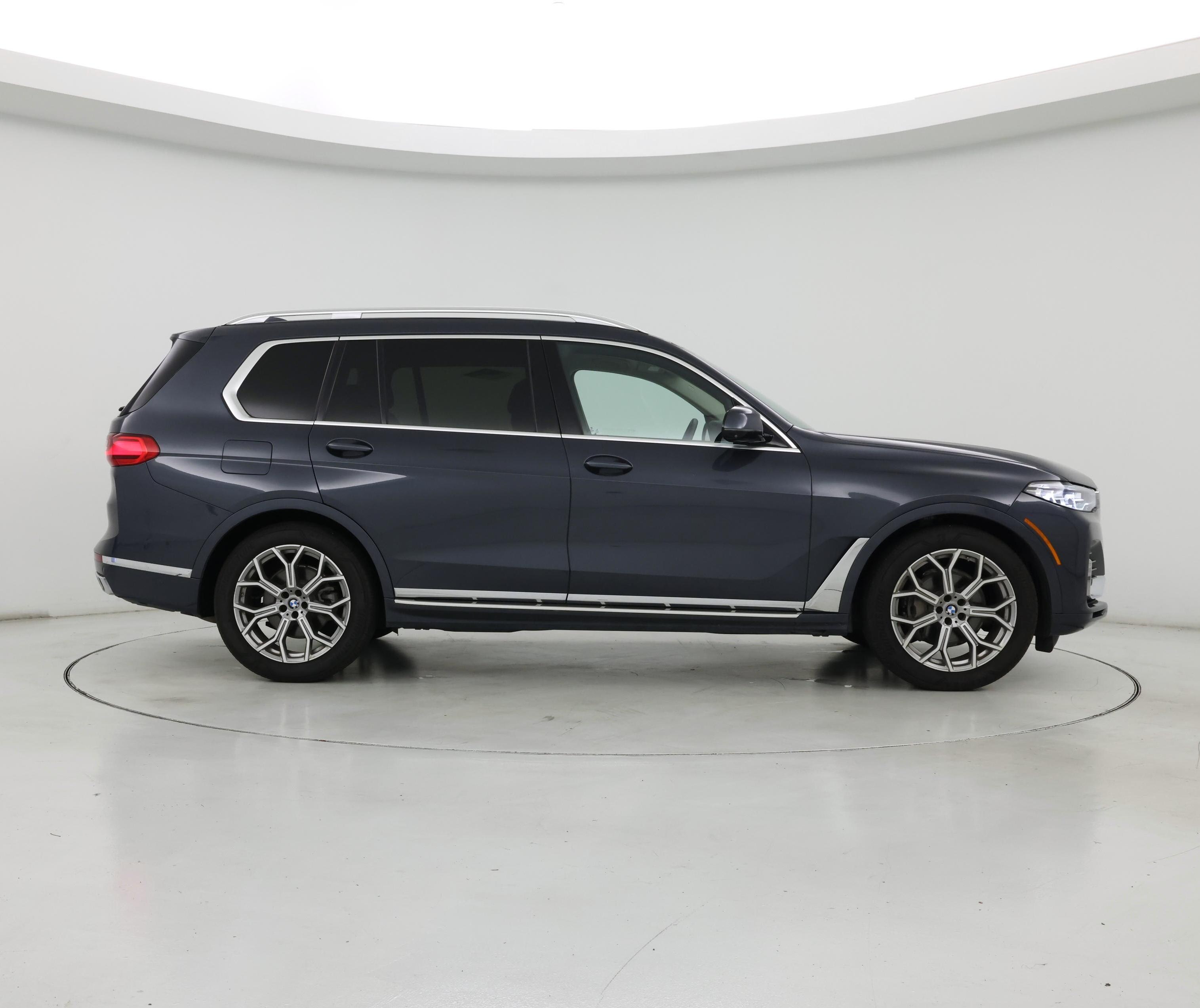 Thumbnail: 2020 BMW X7 - 7