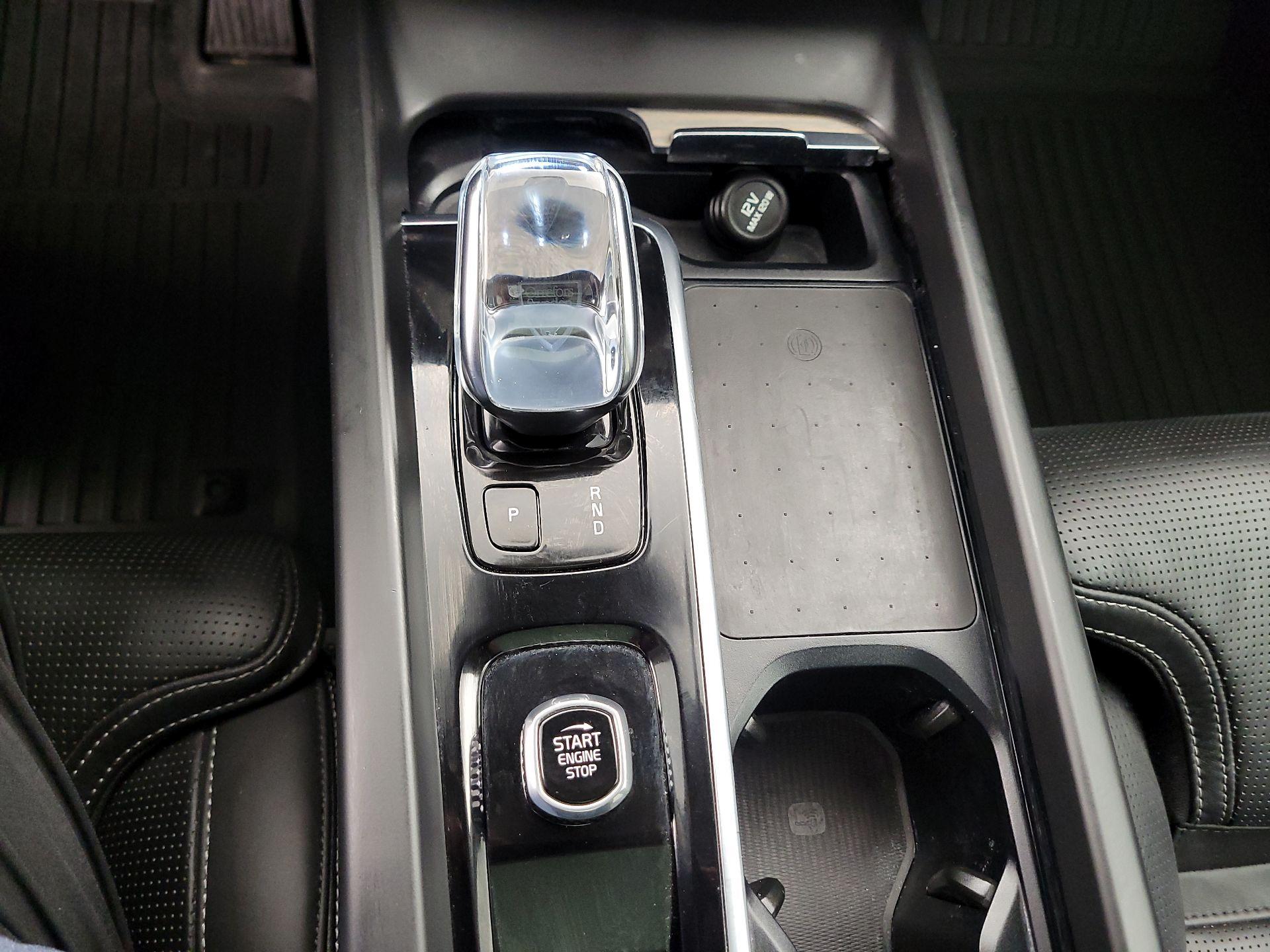 Thumbnail: 2022 Volvo XC60 - 18