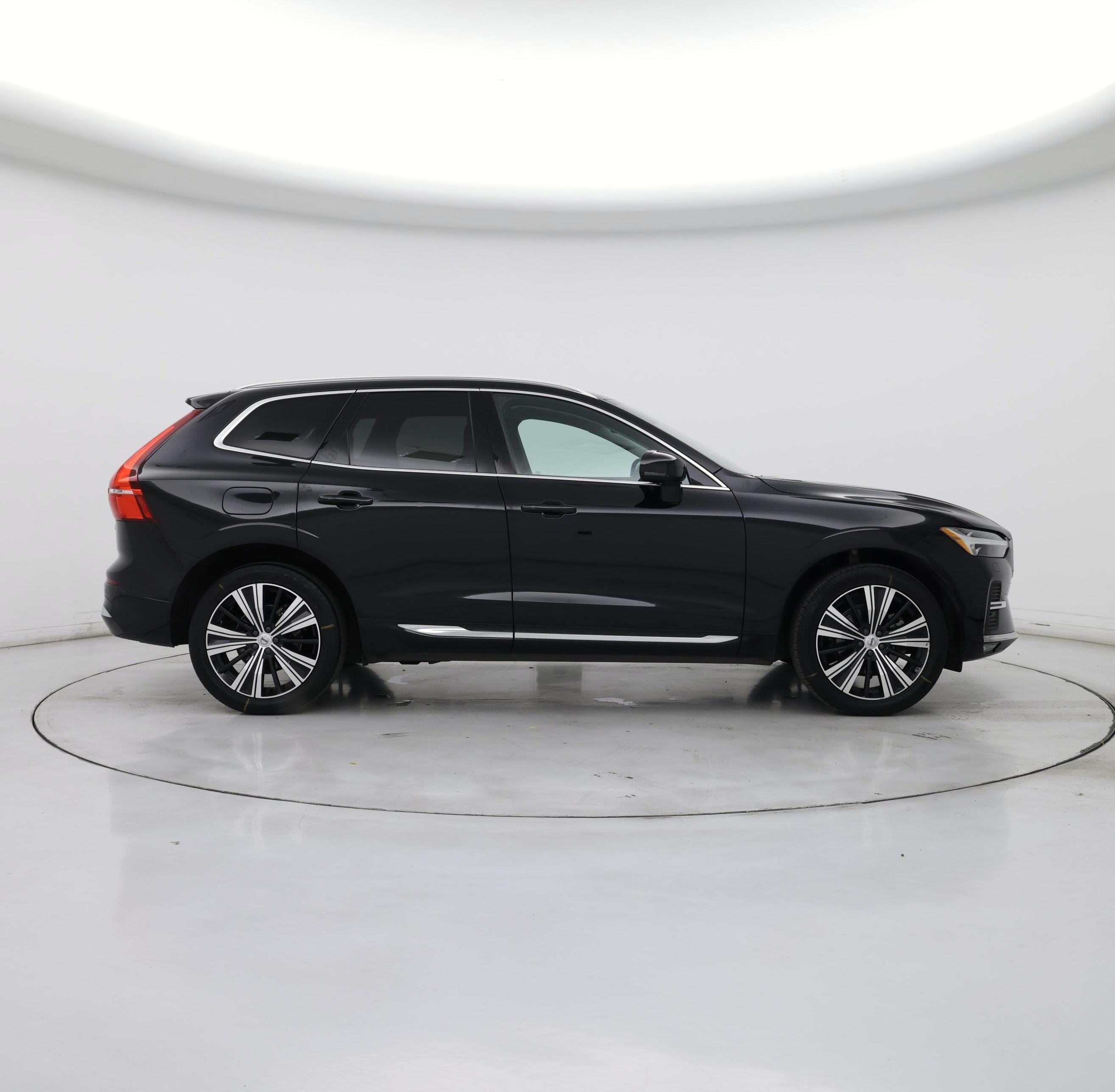 Thumbnail: 2022 Volvo XC60 - 7