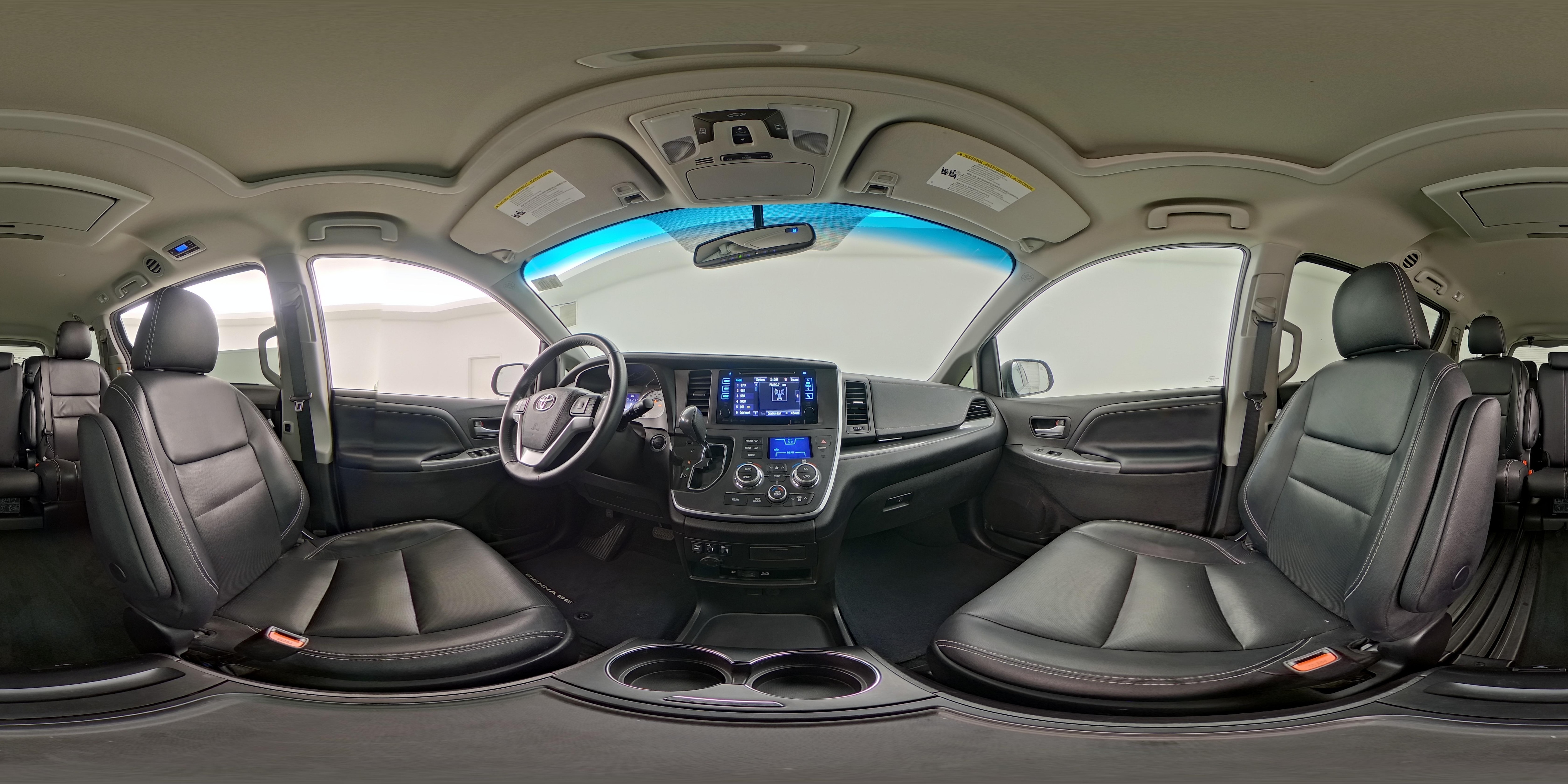 2017 Toyota Sienna SE Premium - Photo 28