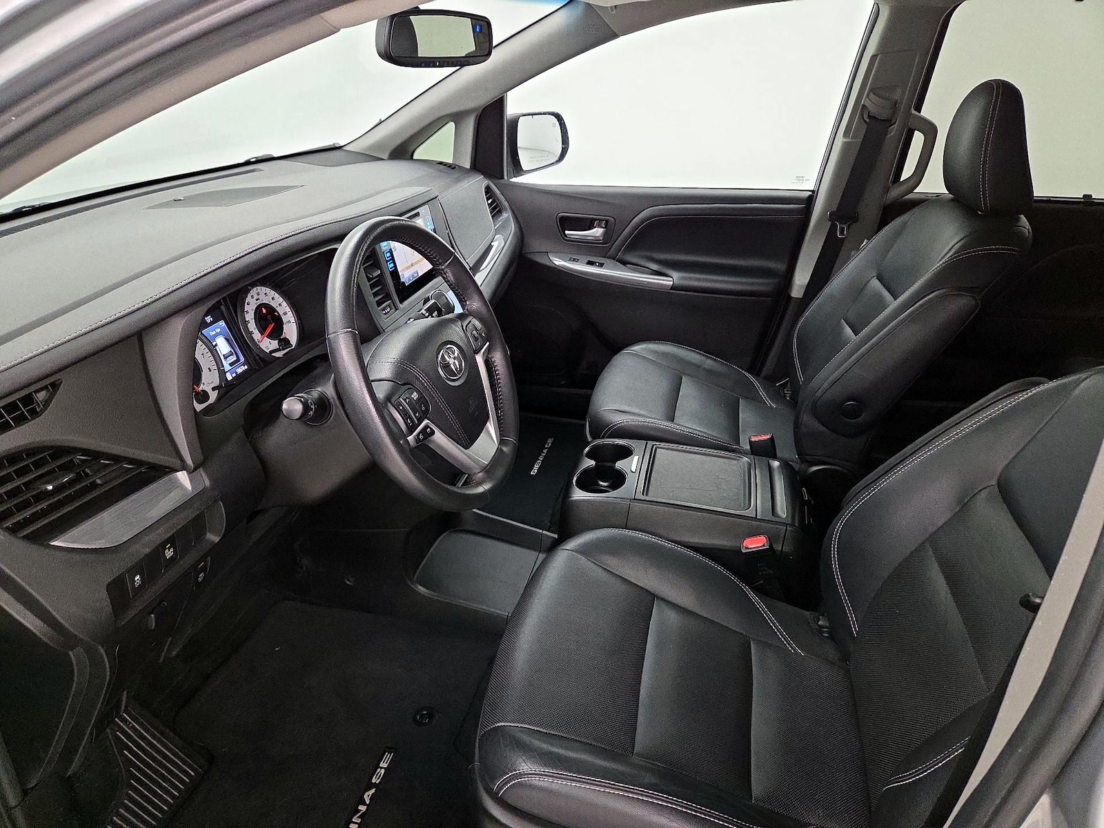 2017 Toyota Sienna SE Premium - Photo 12