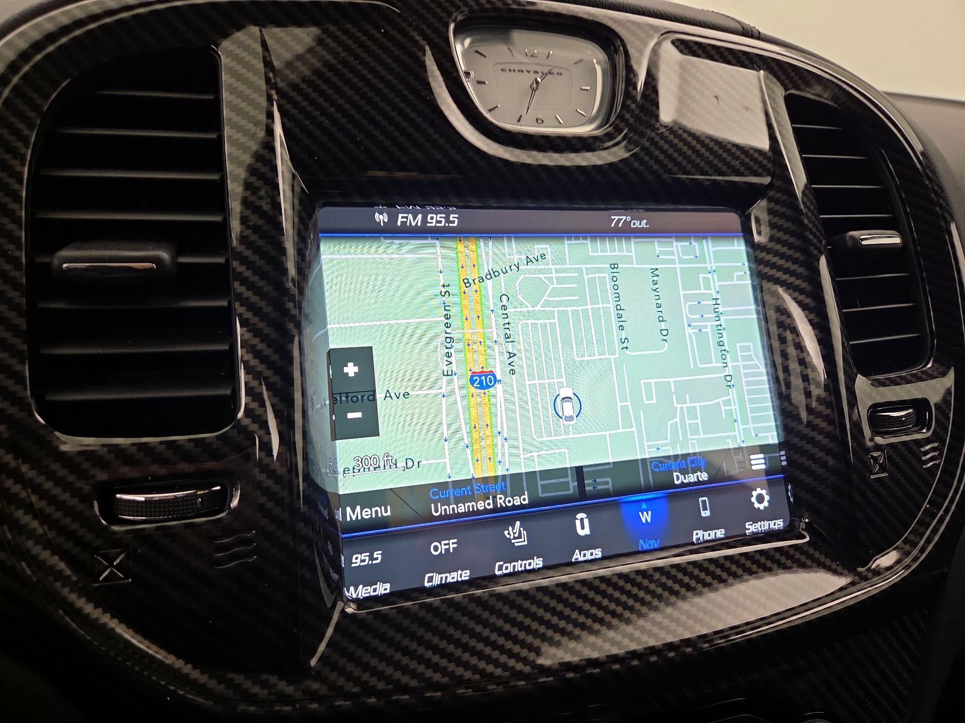 Thumbnail: 2023 Chrysler 300 - 14