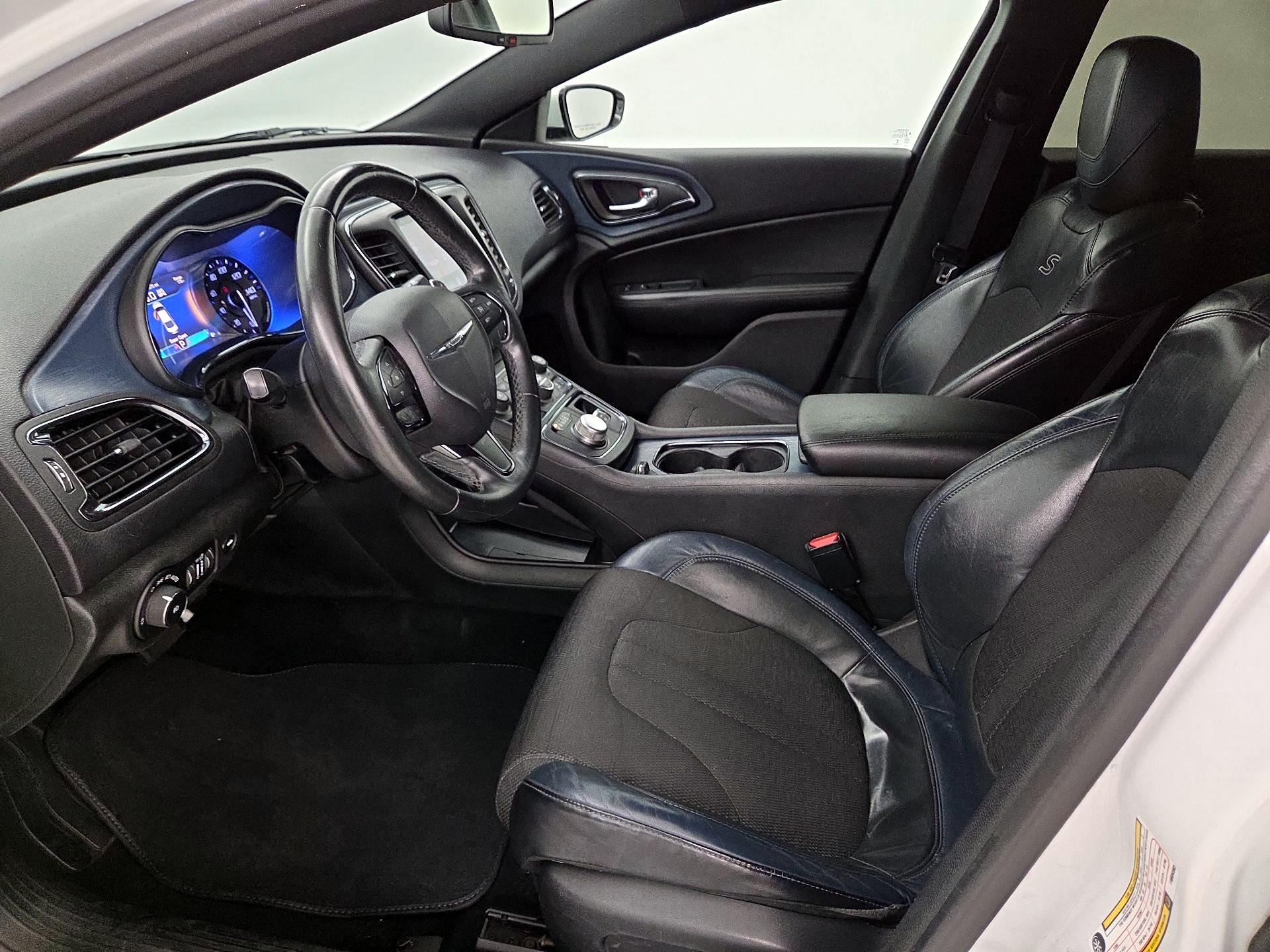 Thumbnail: 2015 Chrysler 200 - 11