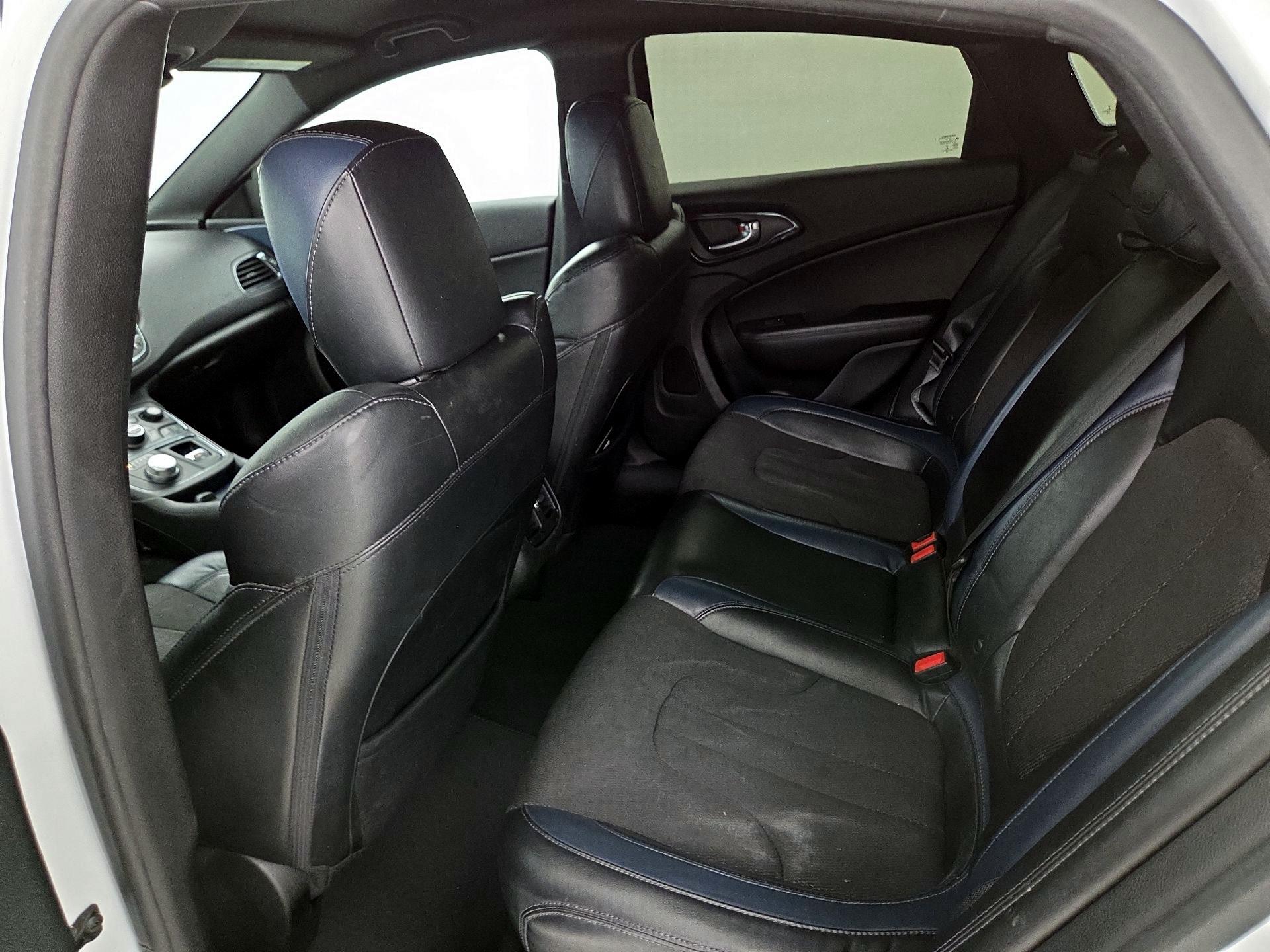 Thumbnail: 2015 Chrysler 200 - 20