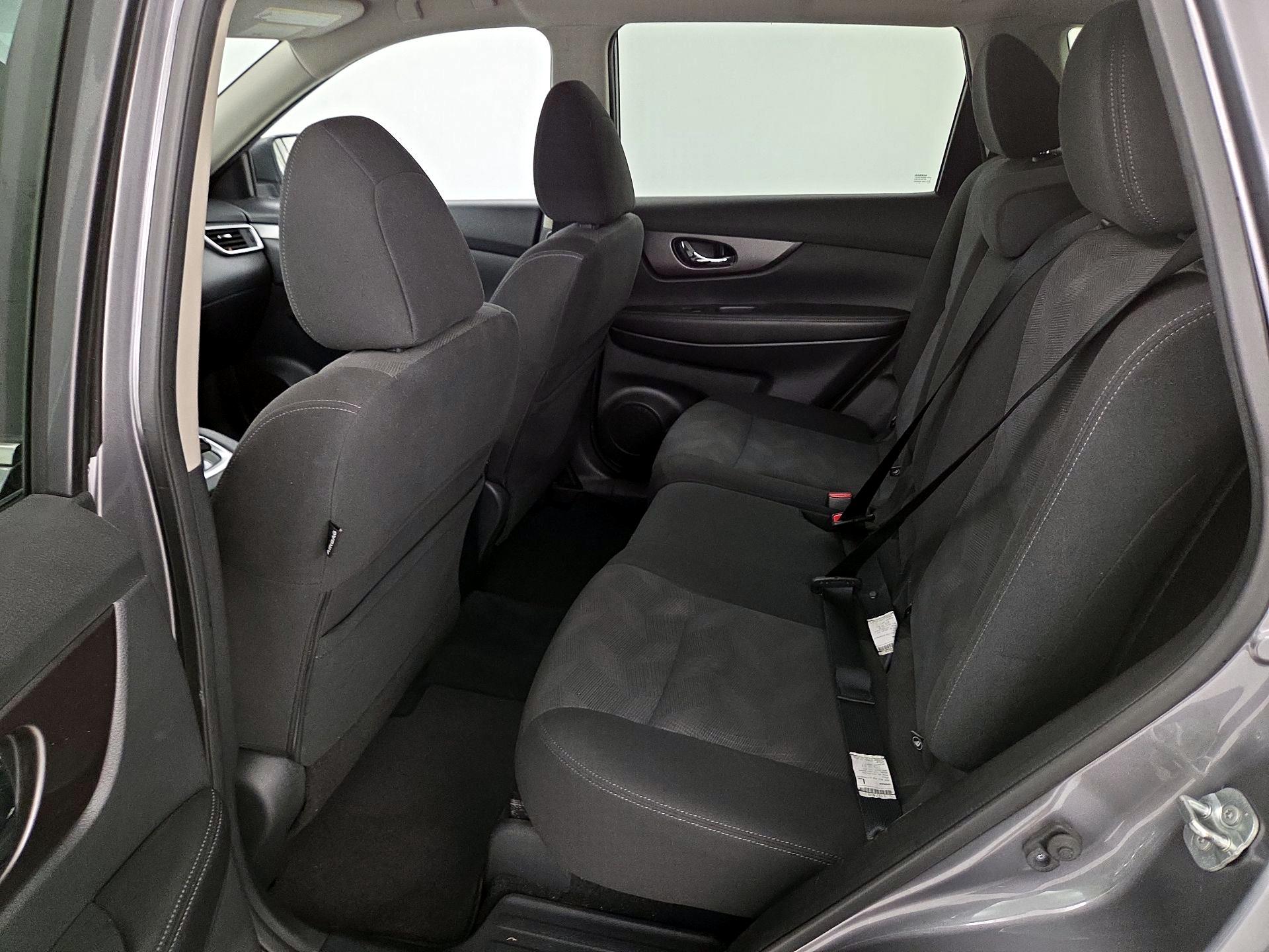 Thumbnail: 2016 Nissan Rogue - 19