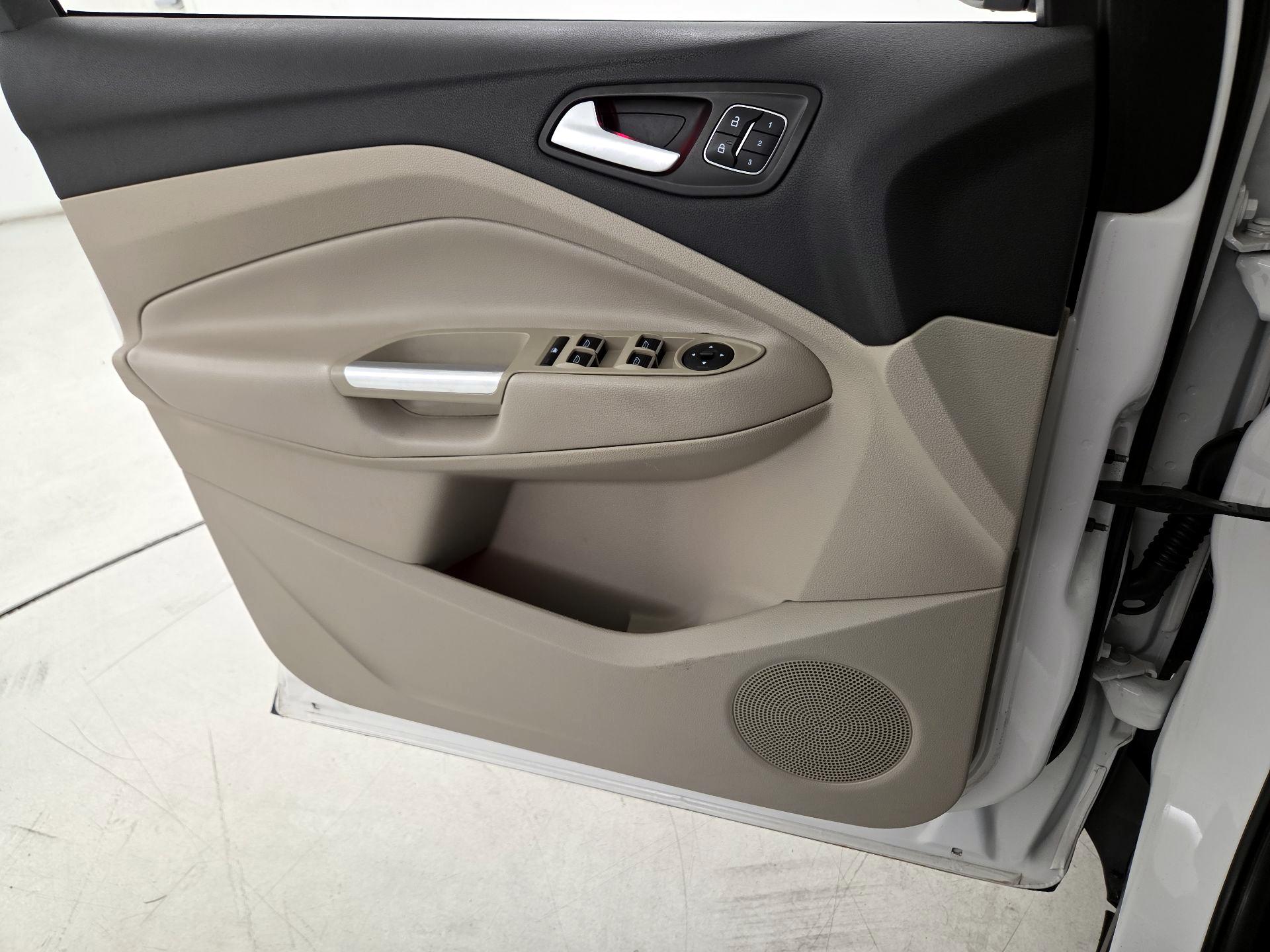 Thumbnail: 2017 Ford Escape - 12