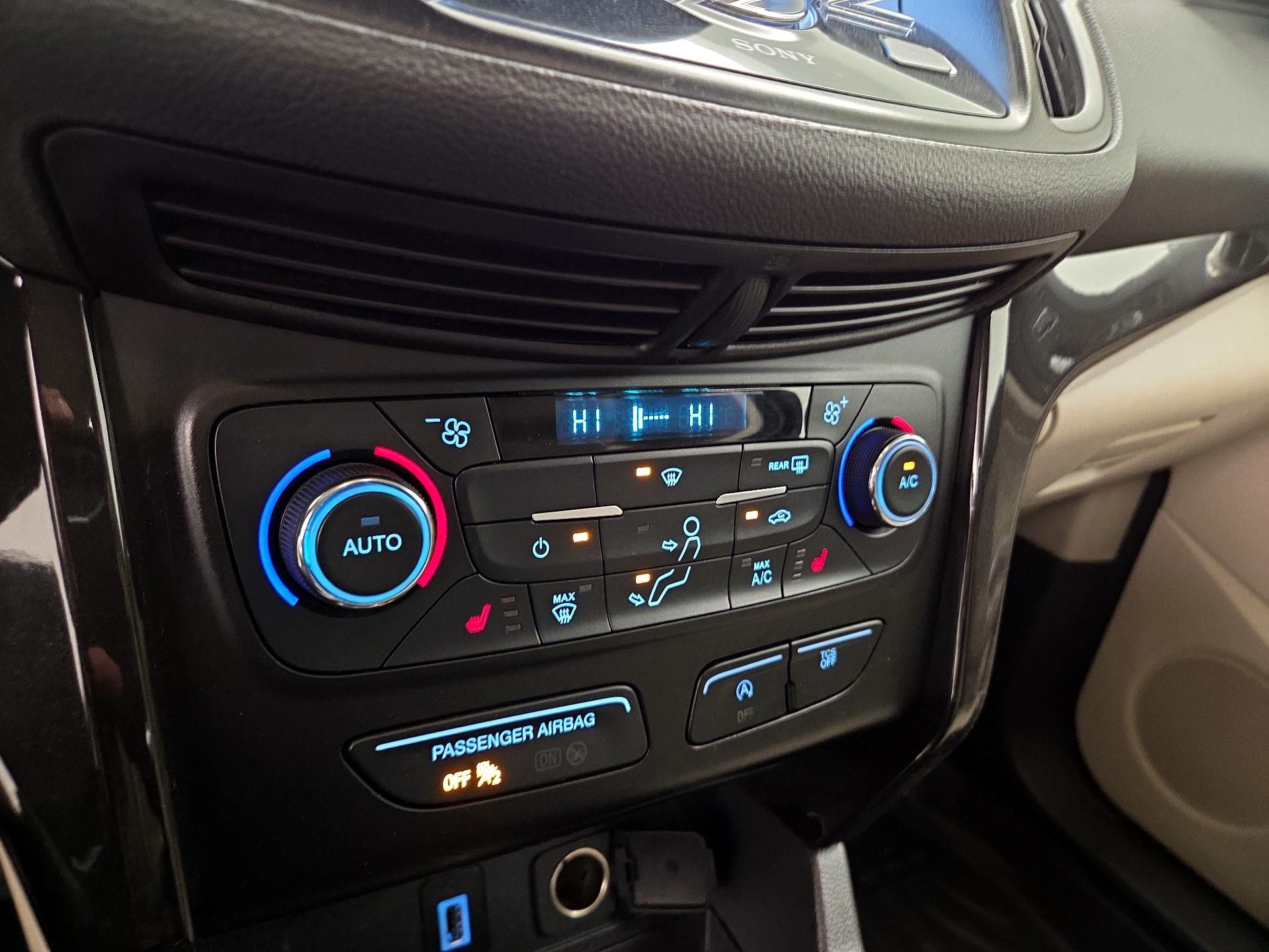 Thumbnail: 2017 Ford Escape - 17