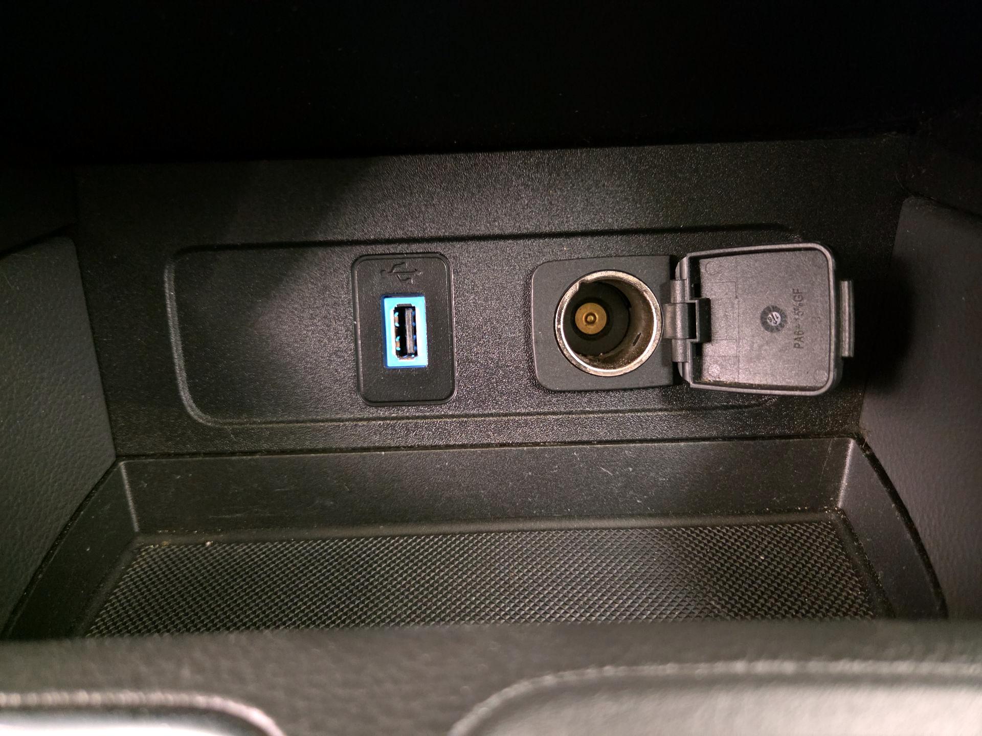 Thumbnail: 2017 Ford Escape - 19