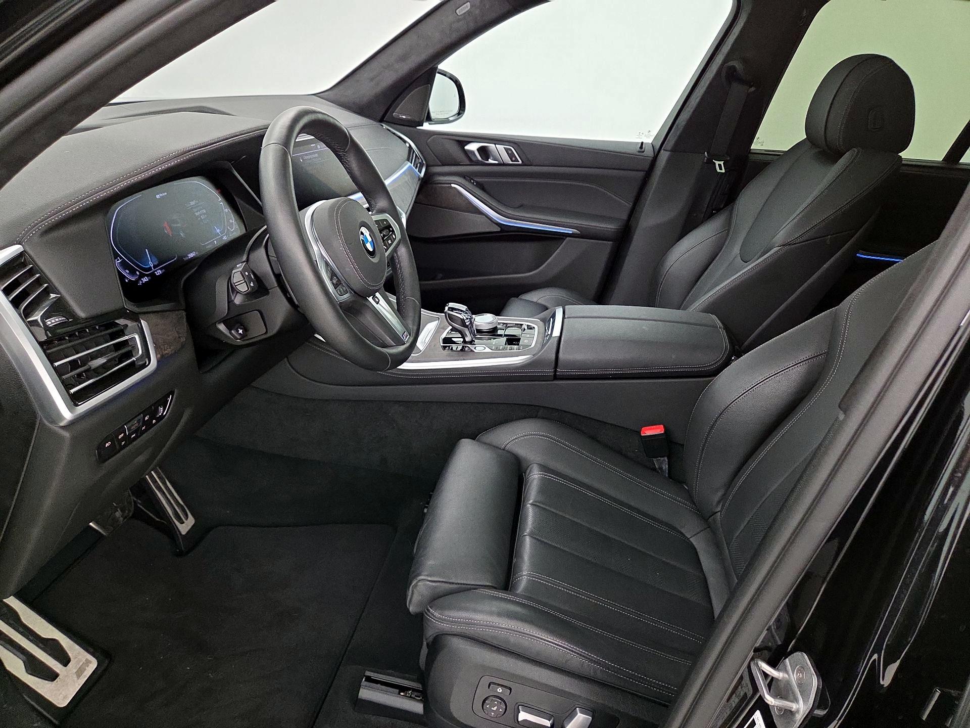 Thumbnail: 2021 BMW X5 - 11
