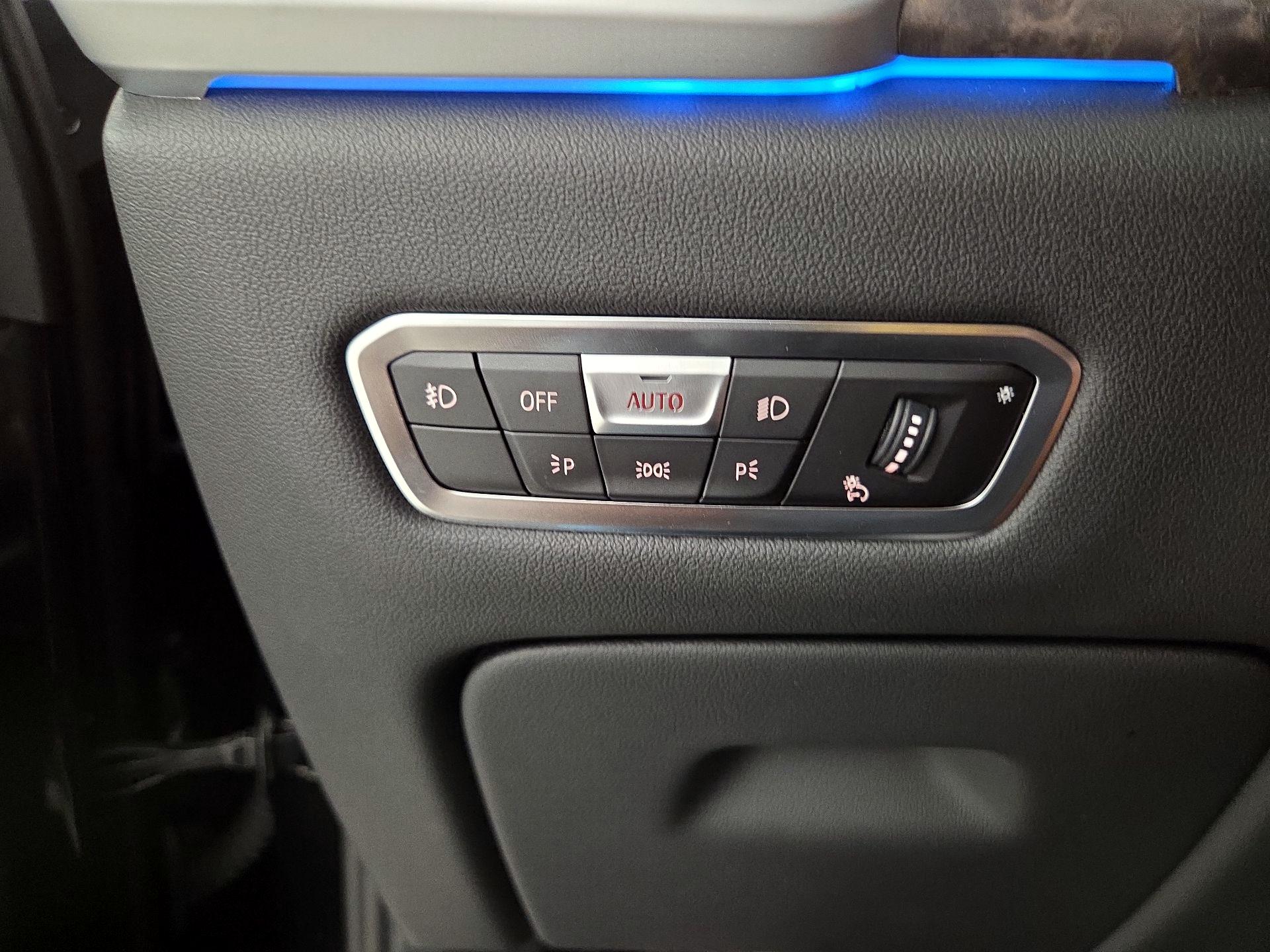 Thumbnail: 2021 BMW X5 - 13