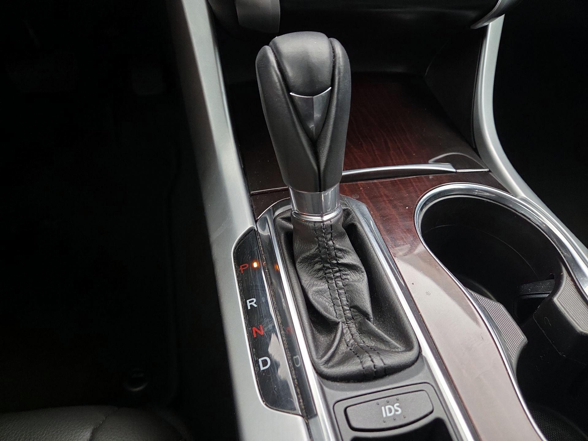 Thumbnail: 2015 Acura TLX - 17