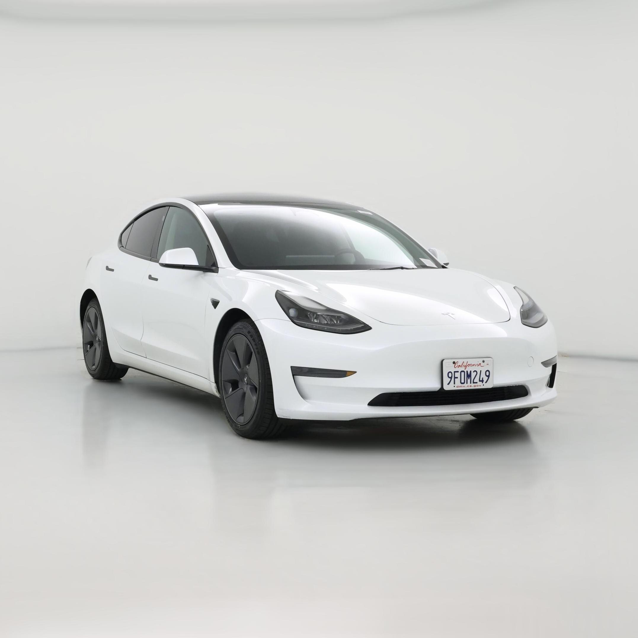 Thumbnail: 2023 Tesla Model 3 - 1