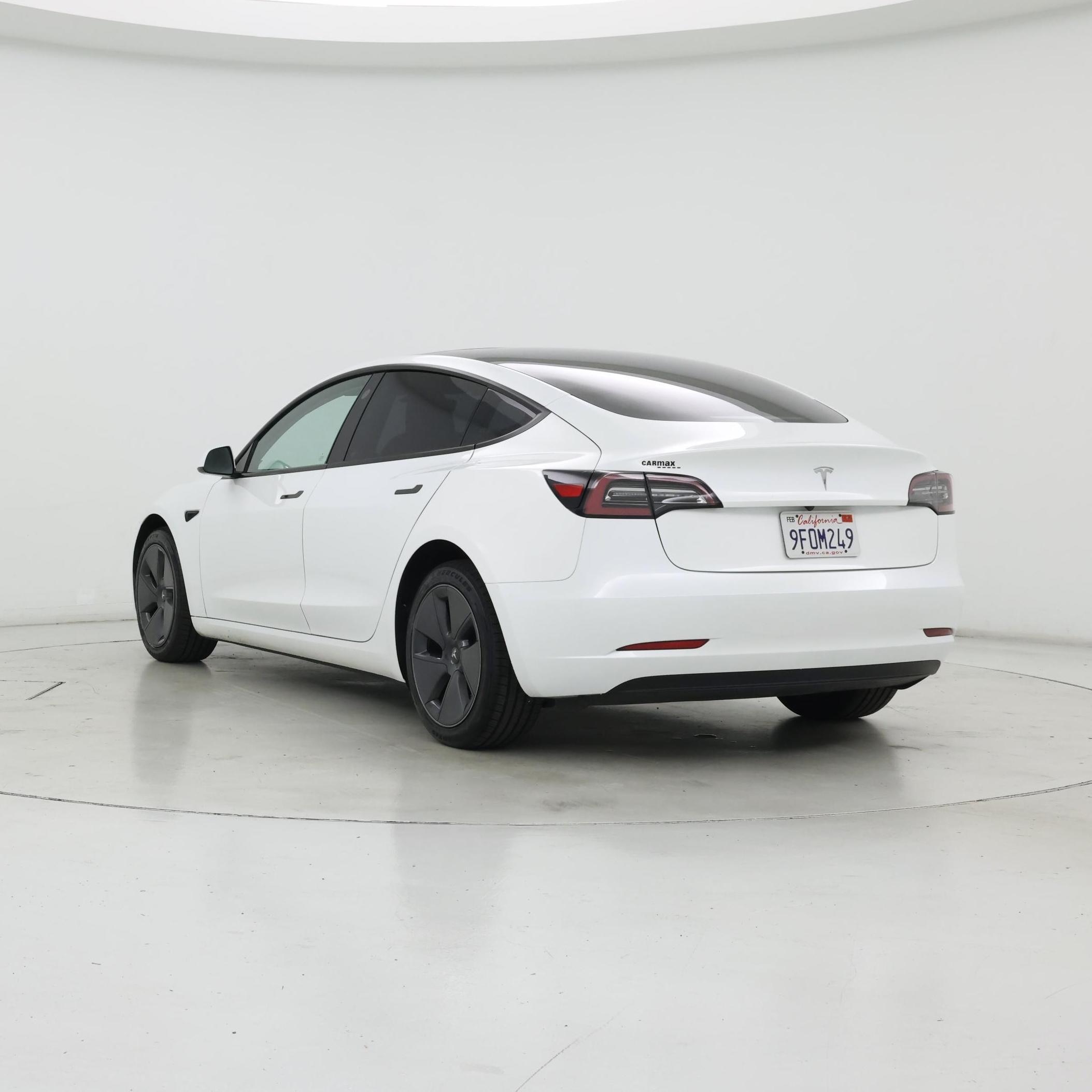 Thumbnail: 2023 Tesla Model 3 - 2