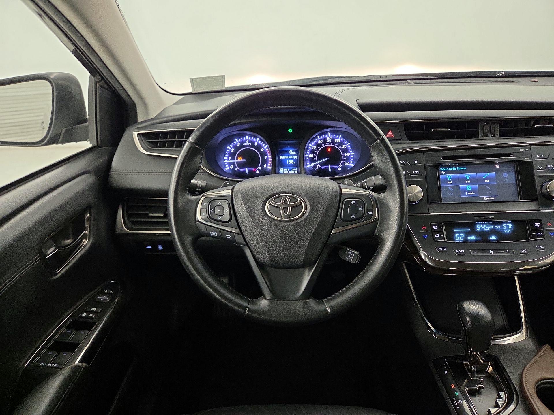 Thumbnail: 2015 Toyota Avalon - 10