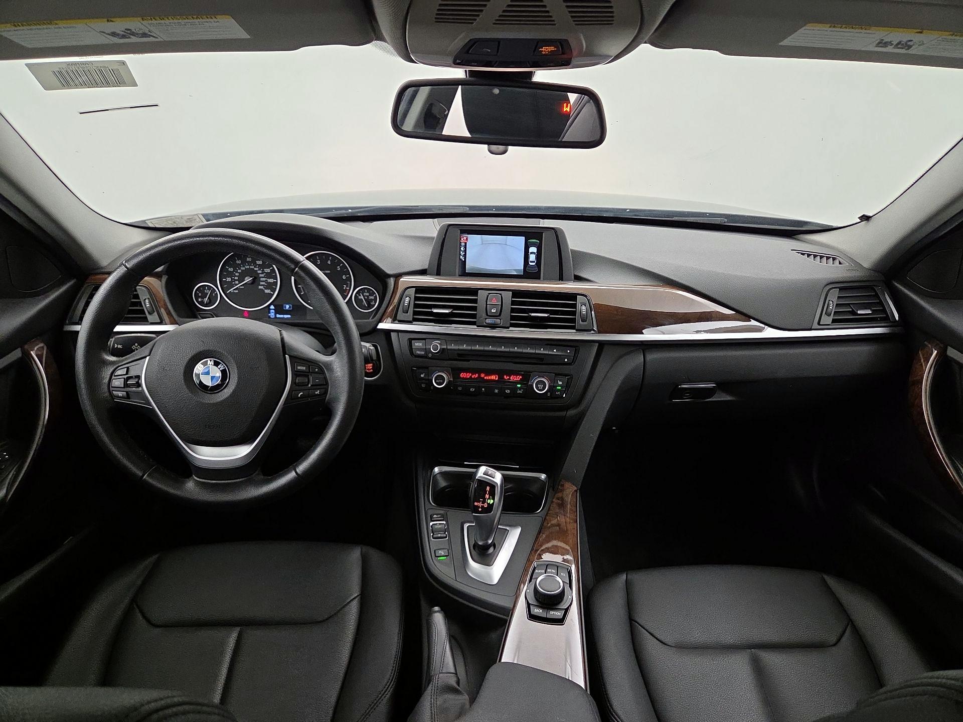 Thumbnail: 2015 BMW 3 Series - 9