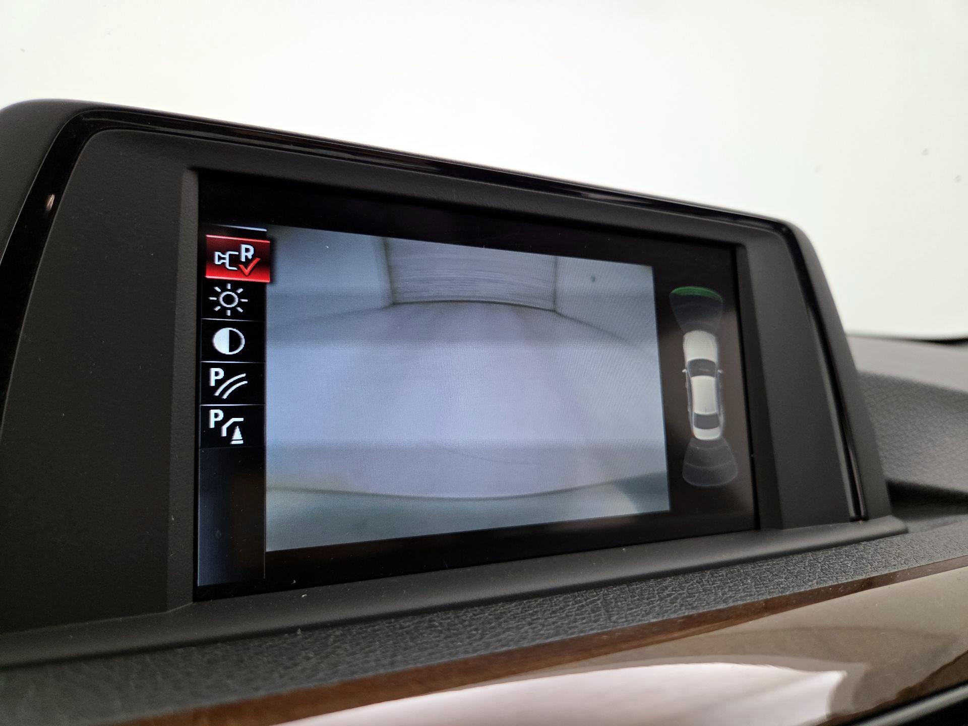 Thumbnail: 2015 BMW 3 Series - 14