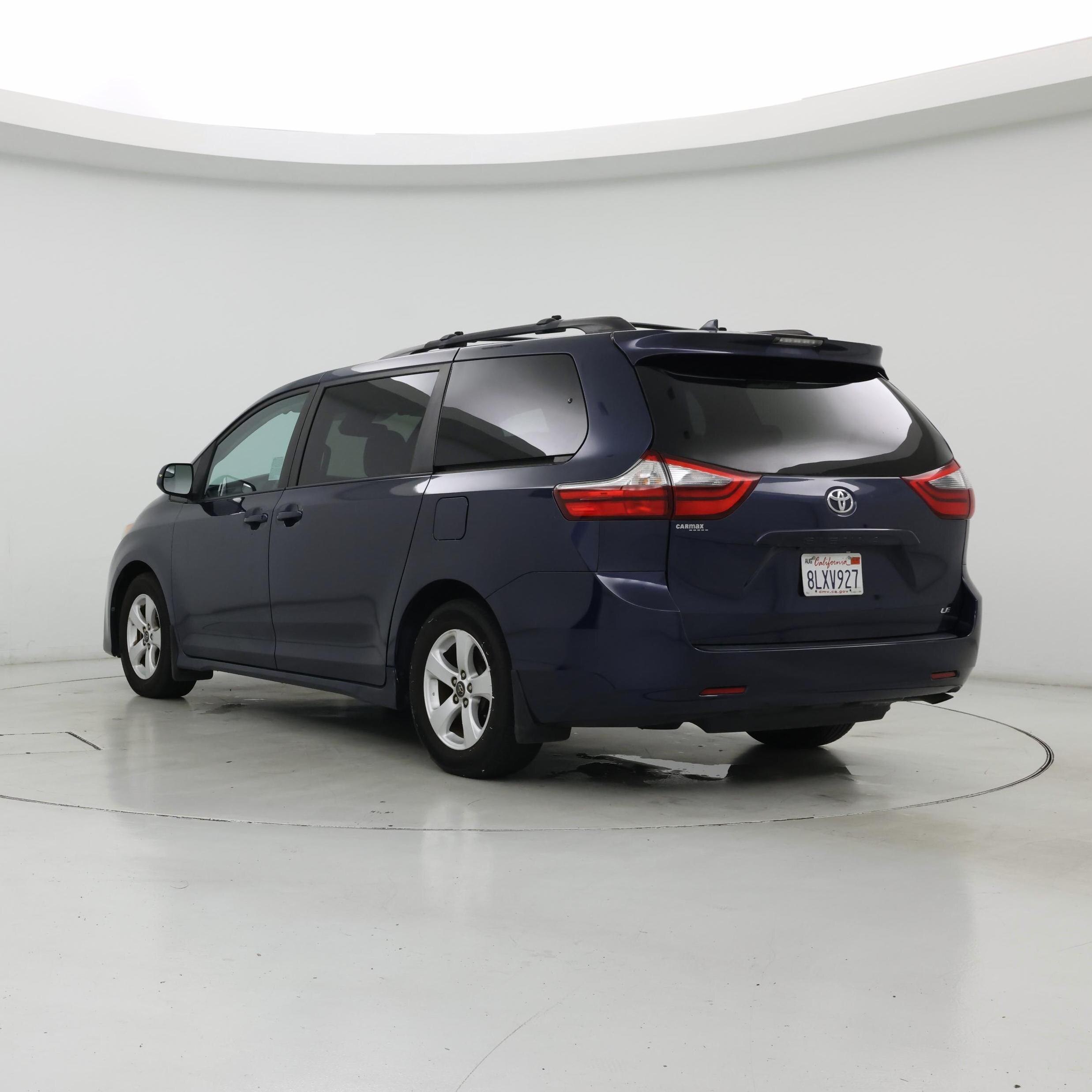 Thumbnail: 2020 Toyota Sienna - 2