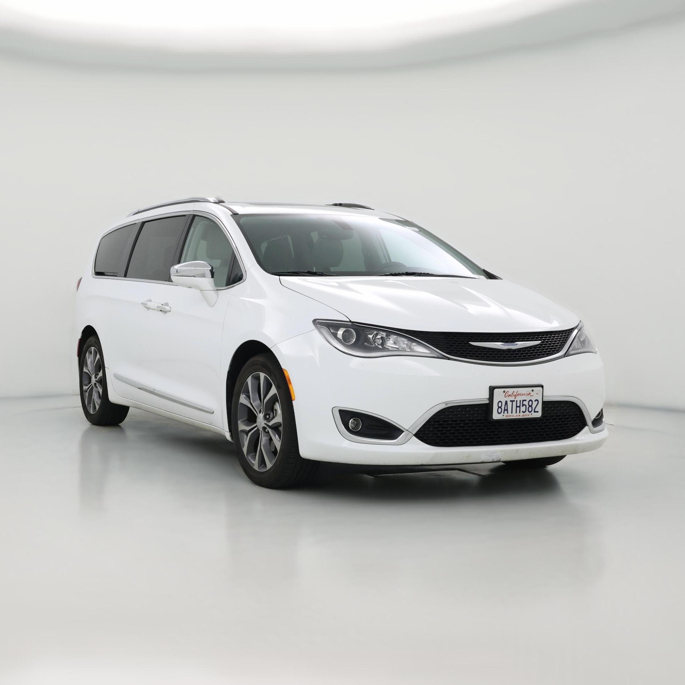 Thumbnail: 2018 Chrysler Pacifica - 1